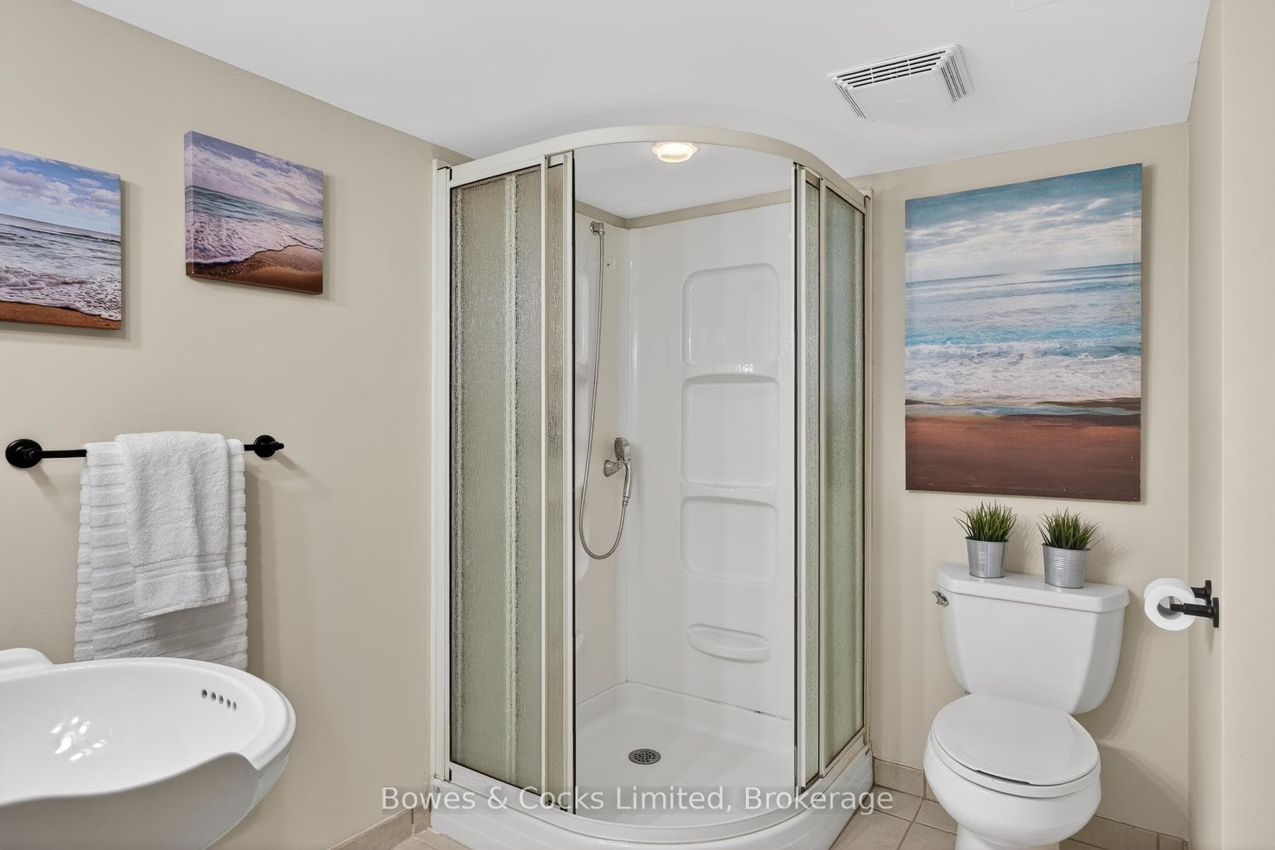 820 Nicholls Street photo 40