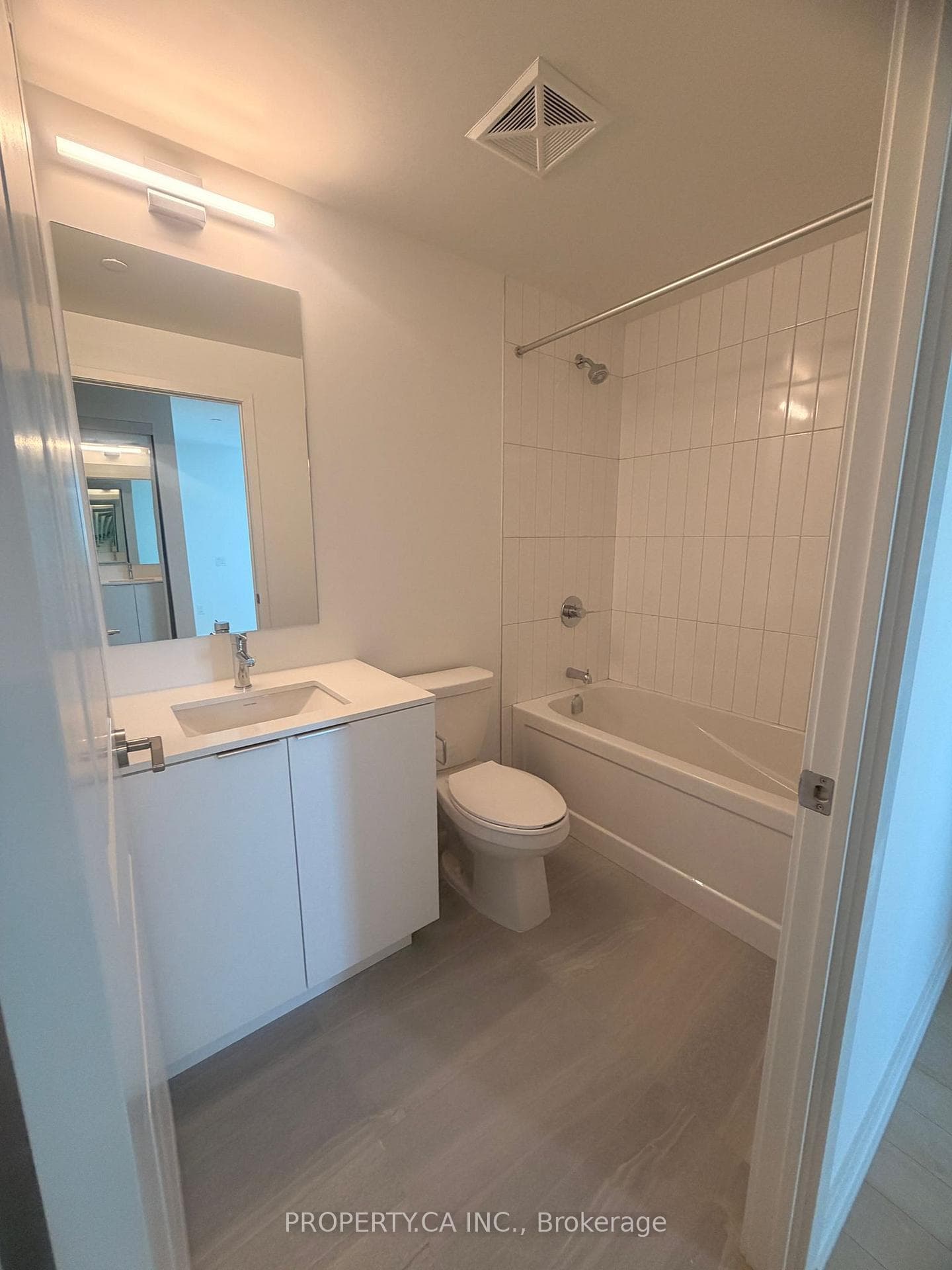 15 Skyridge Drive Unit 728 photo 7