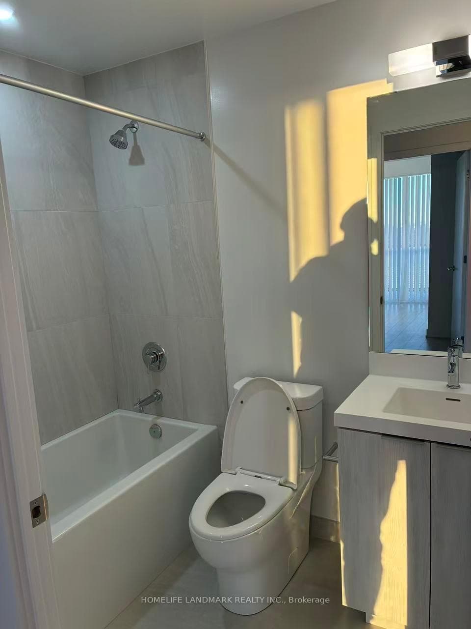 5858 yonge Street Unit 1805 photo 7