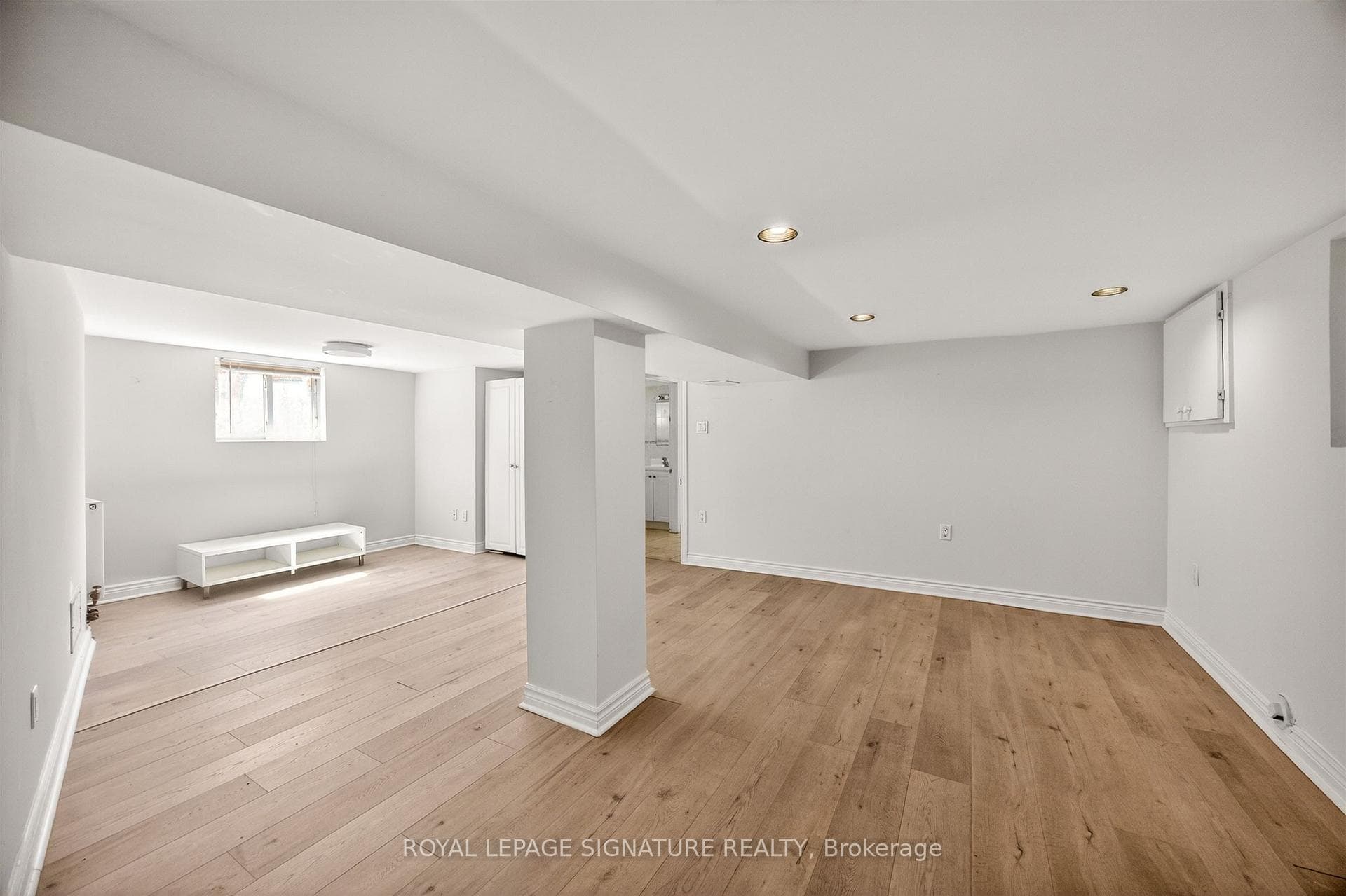 426 Armadale Avenue photo 40