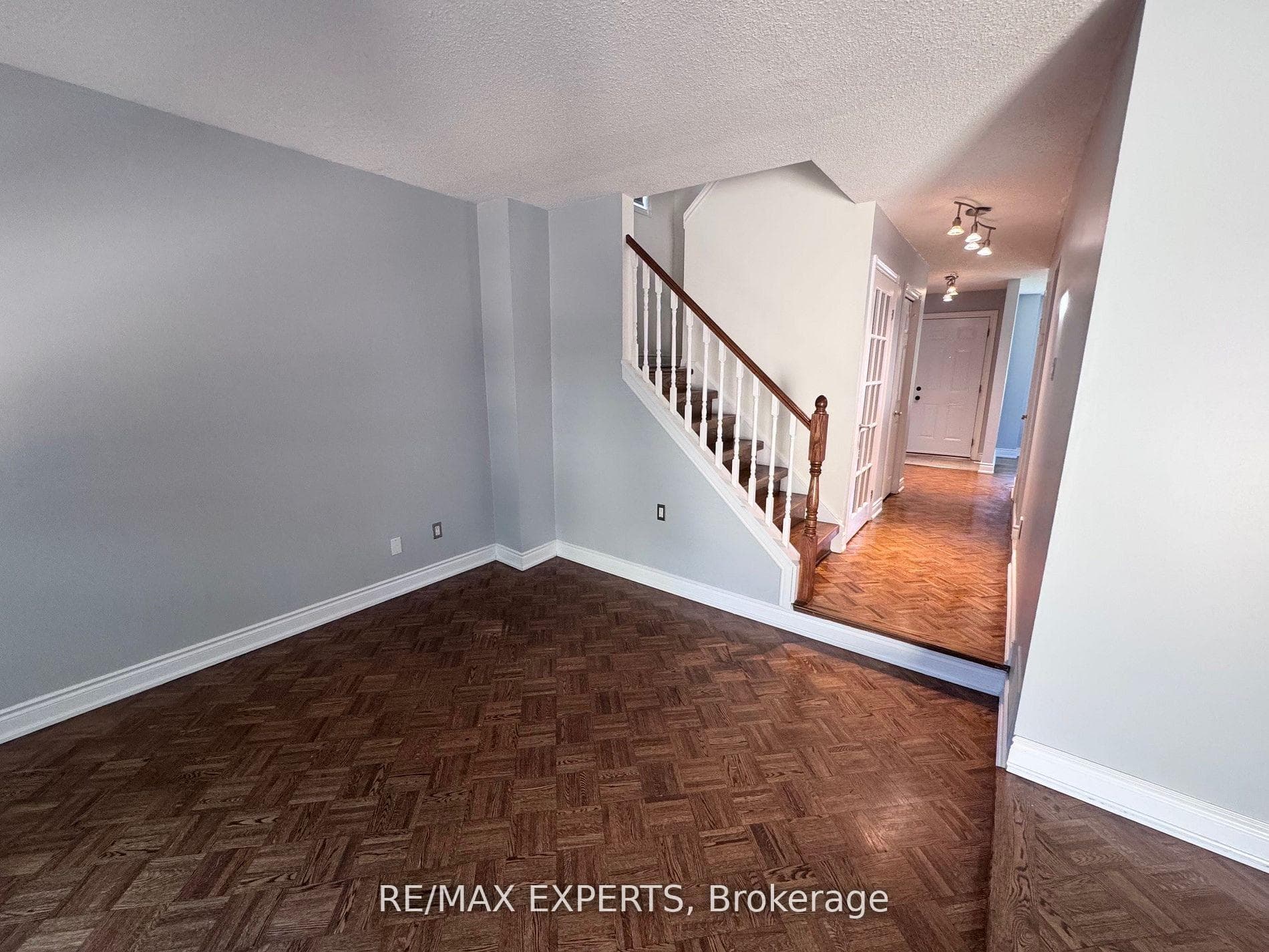 4635 Regents Terrace Unit 43 photo 11