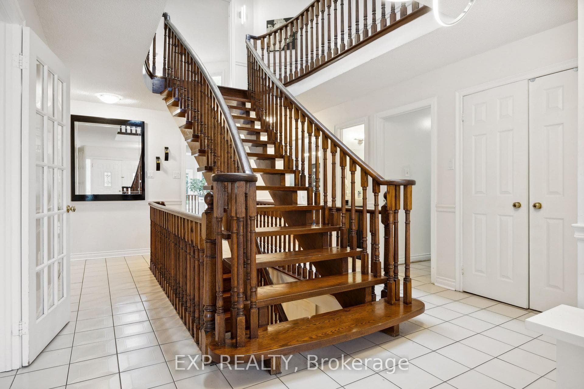 166 Lyndhurst Drive photo 19