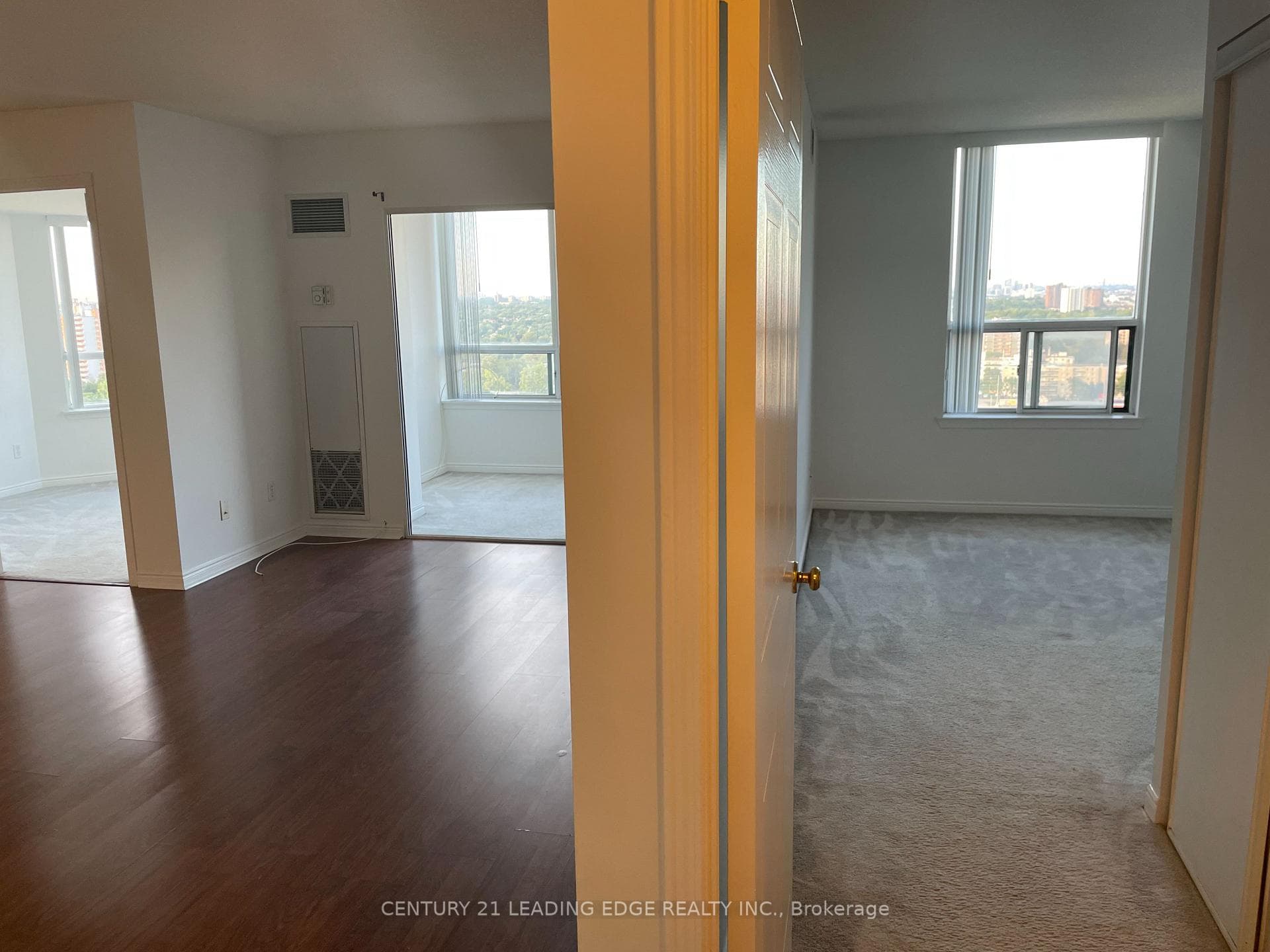 135 Hillcrest Avenue Unit 1901 photo 8