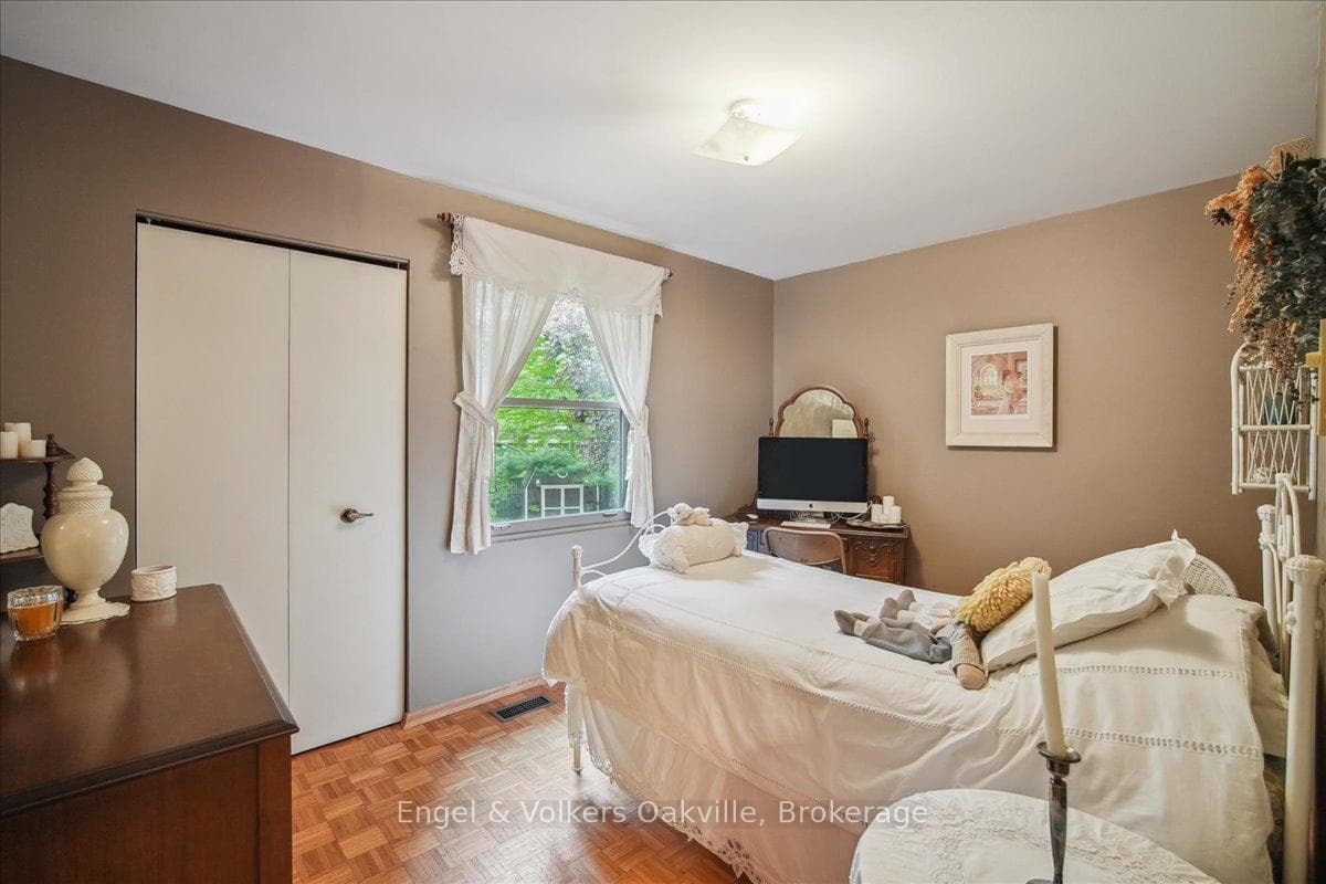 Fifth Bedroom