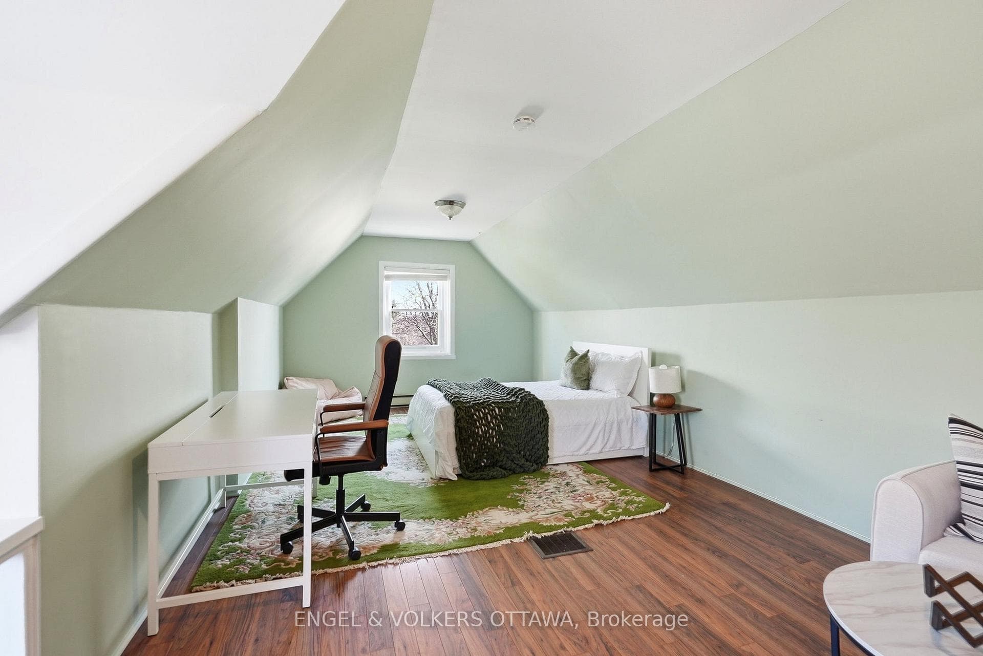 321 James Street photo 26