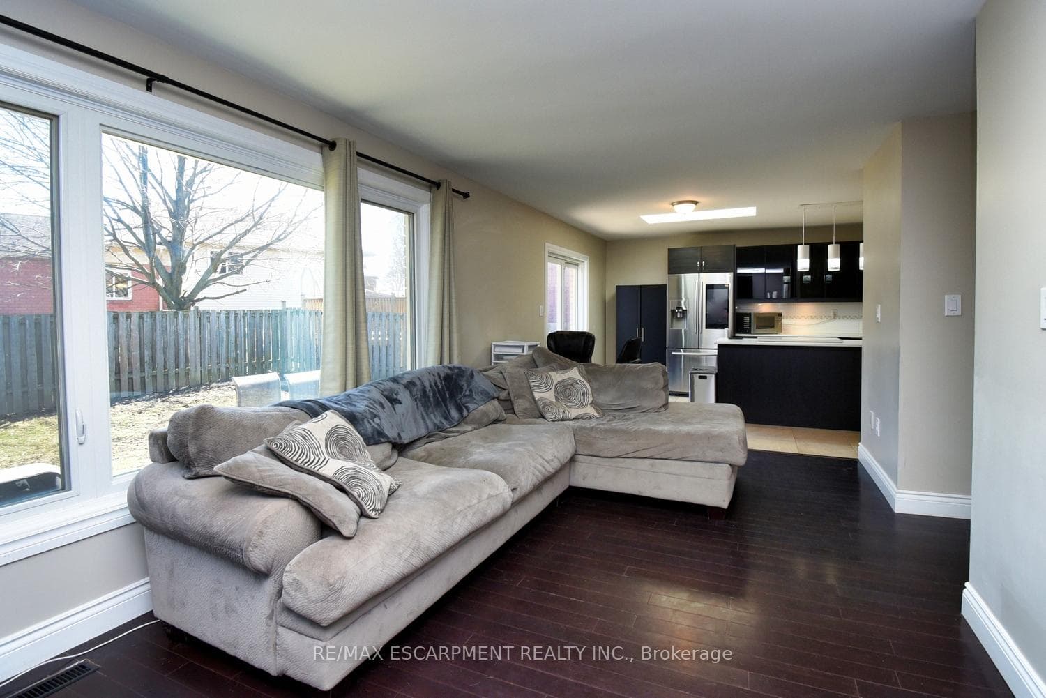 78 Broughton Avenue photo 17