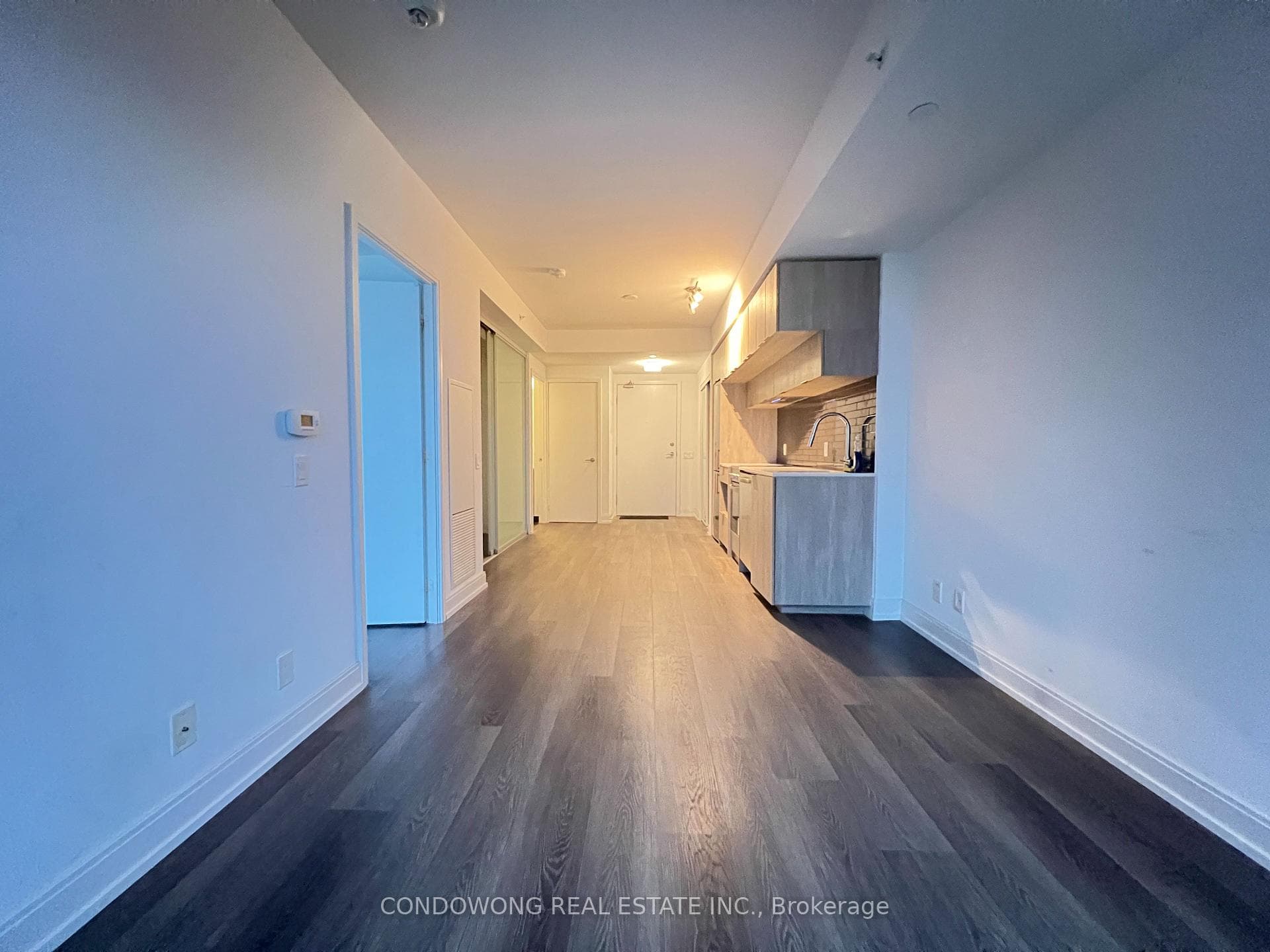 181 Dundas Street Unit 1509 photo 8