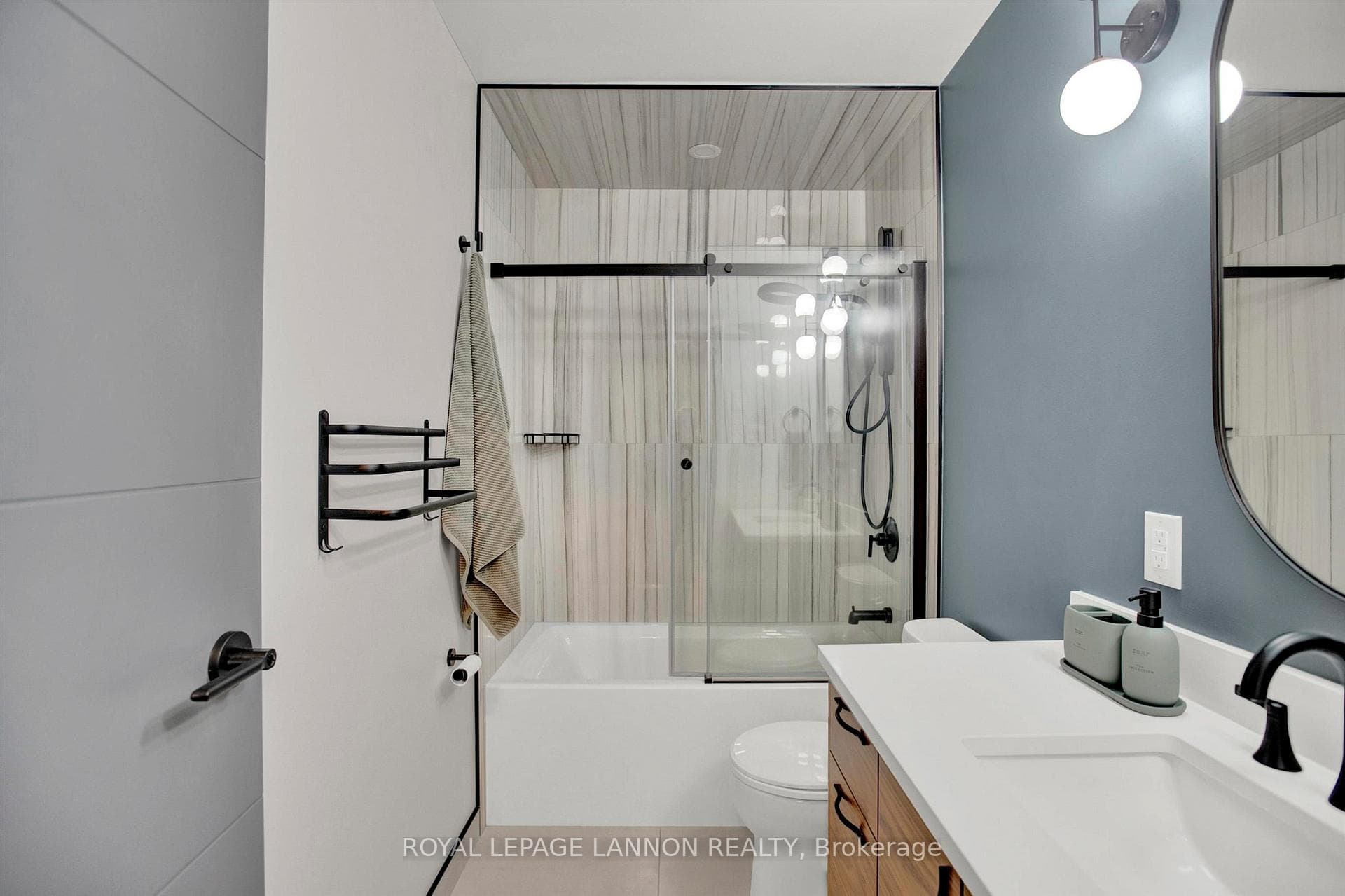 1550 Dease Street Unit 305 photo 24