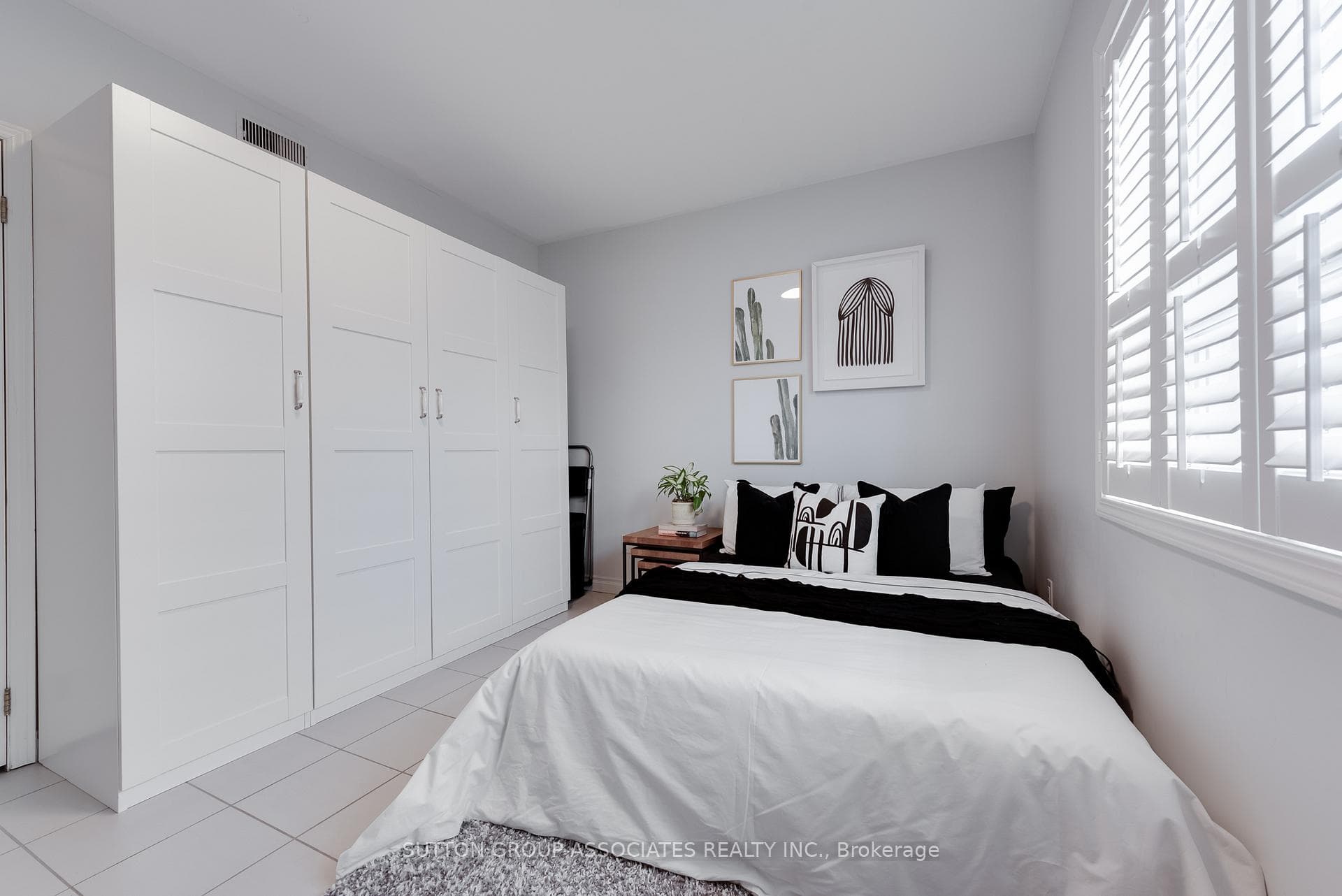 27B Claxton Boulevard photo 12