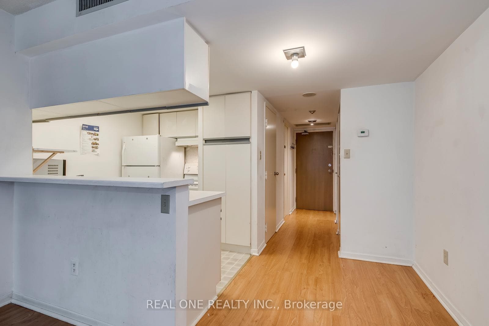 1001 Bay Street Unit 313 photo 8