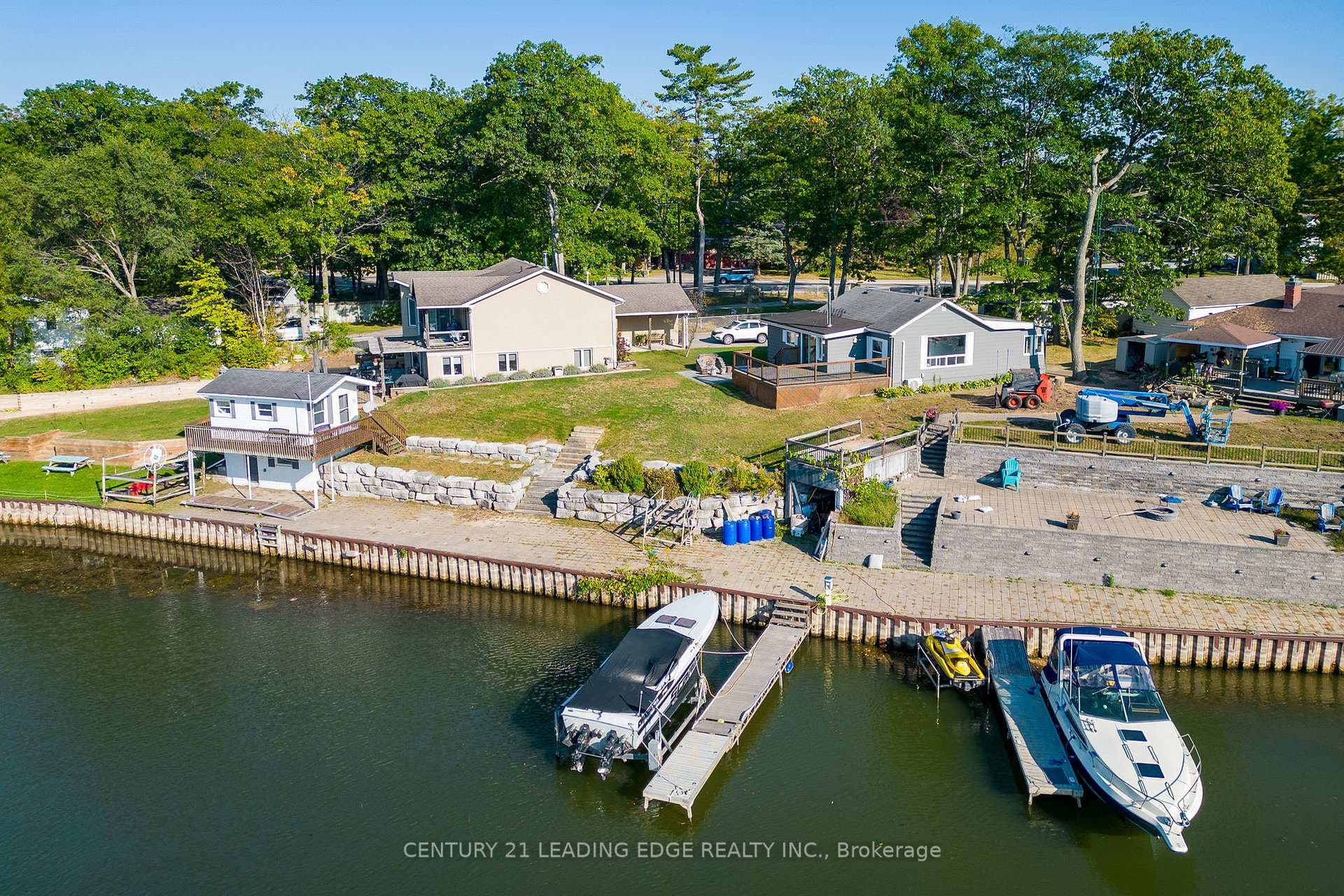 Situated along a prime stretch of tranquil river