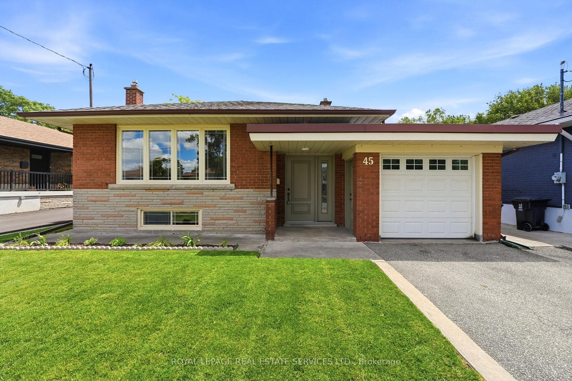 45 Poynter Drive photo 1