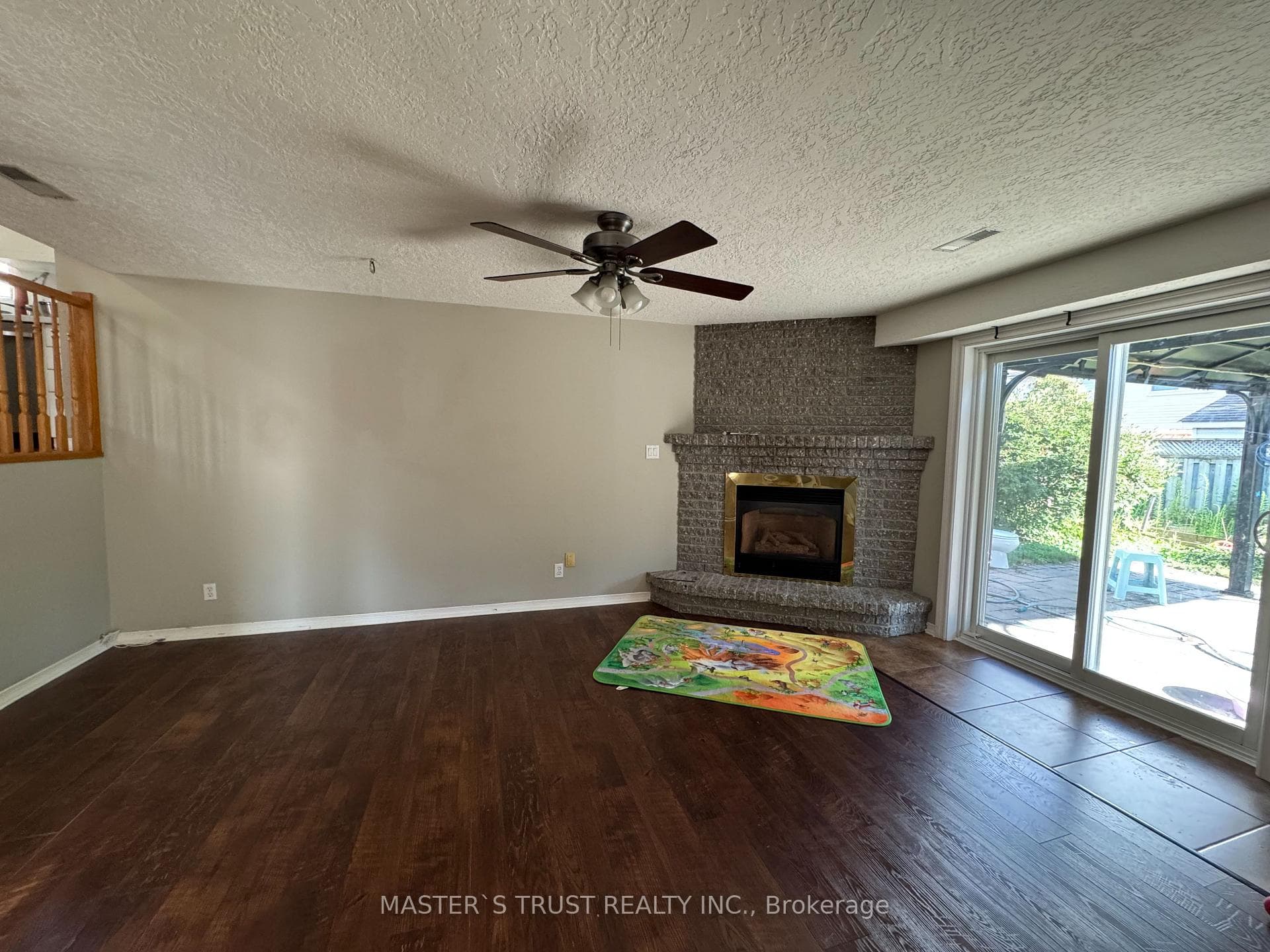 71 Hedgestone Crescent photo 13