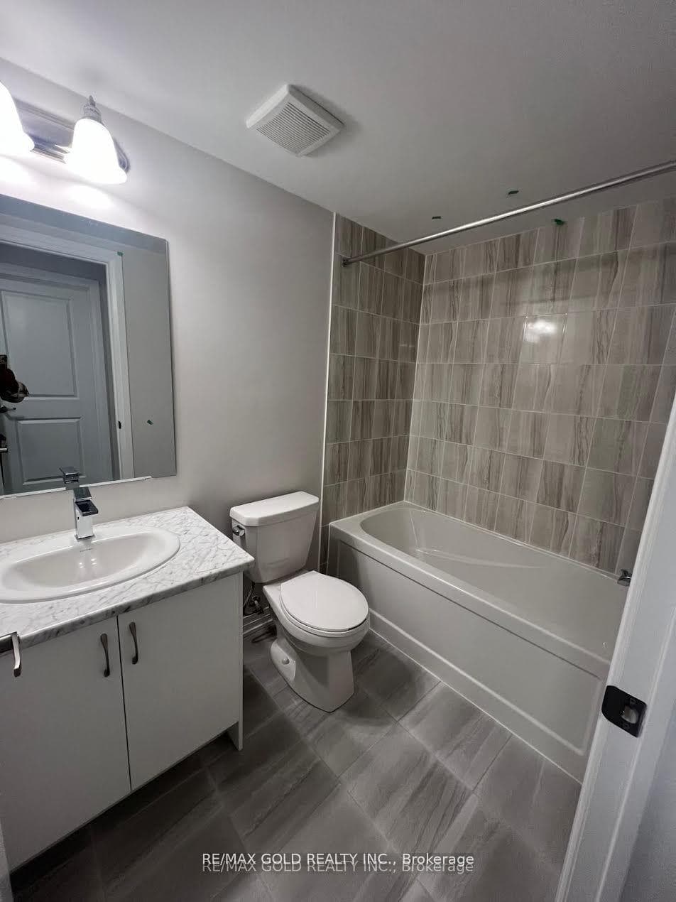 21 Baynes Way Unit 2 photo 9