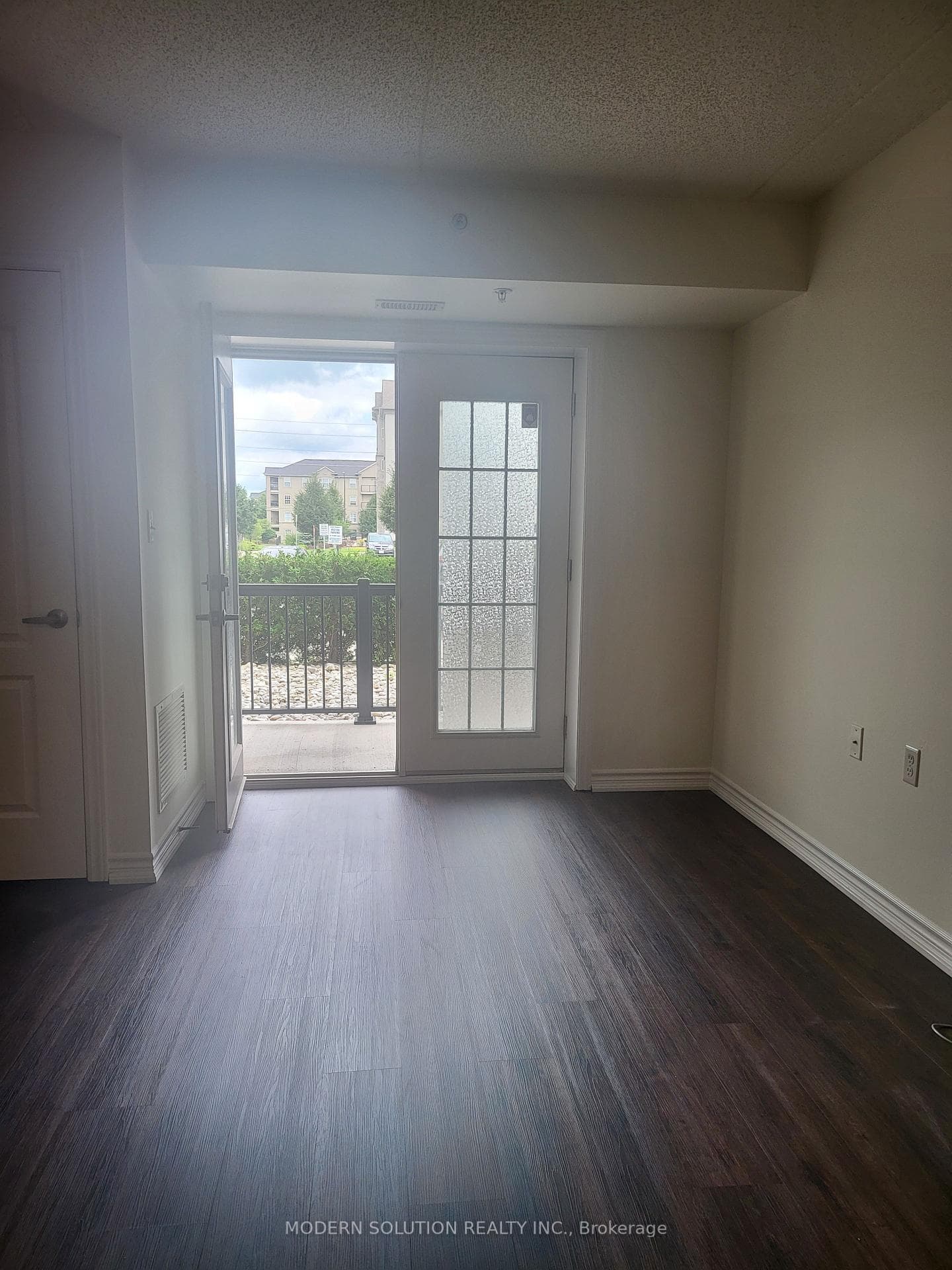 1450 Main Street Unit 102 photo 6