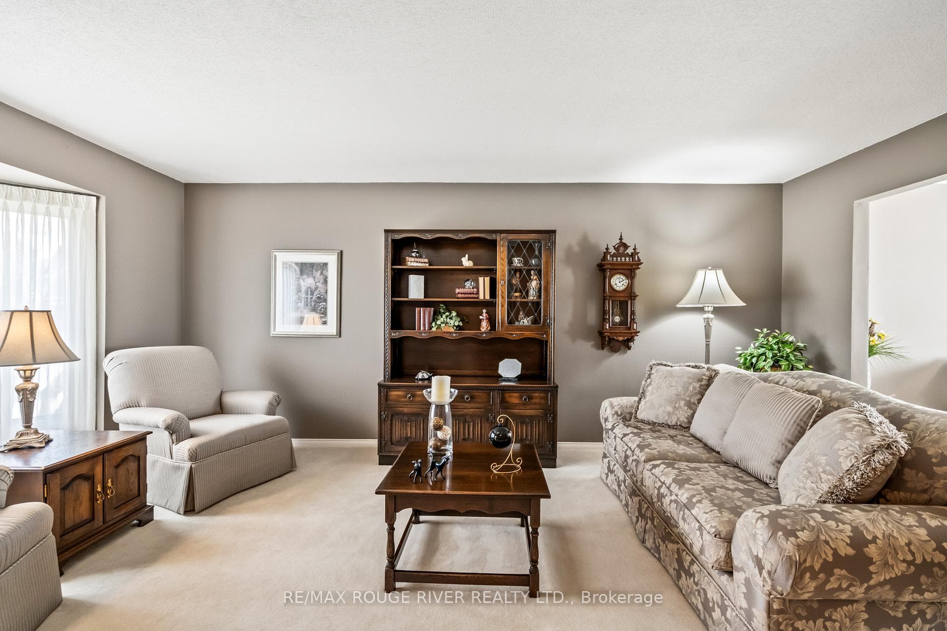 25 Drewbrook Court photo 4