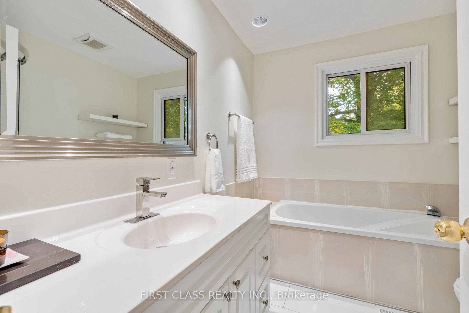 1920 Truscott Drive Unit Main photo 32
