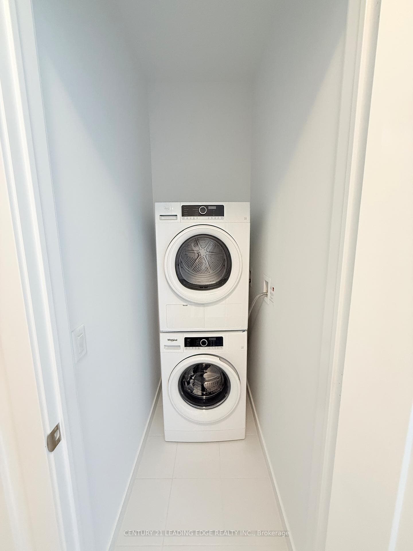 585 Bloor Street Unit 3624 photo 6