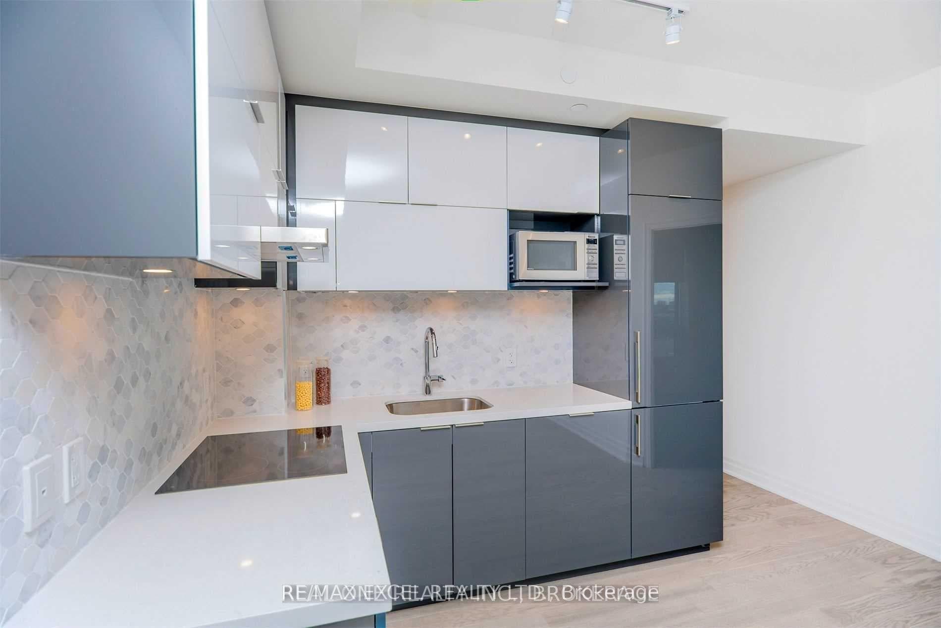 10 Rouge Valley Drive Unit 1112A photo 7