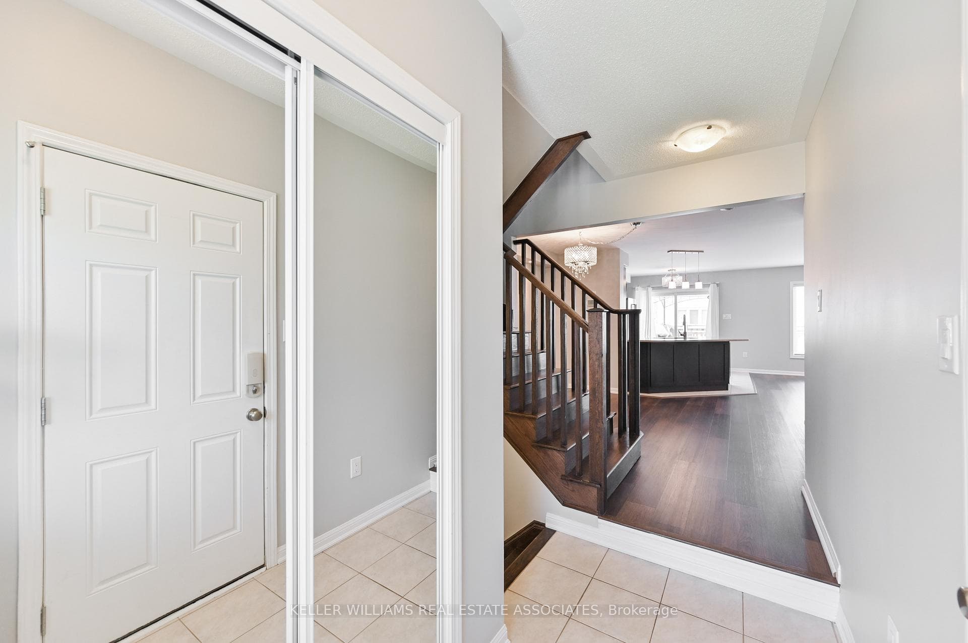 1036 Stemman Place photo 6