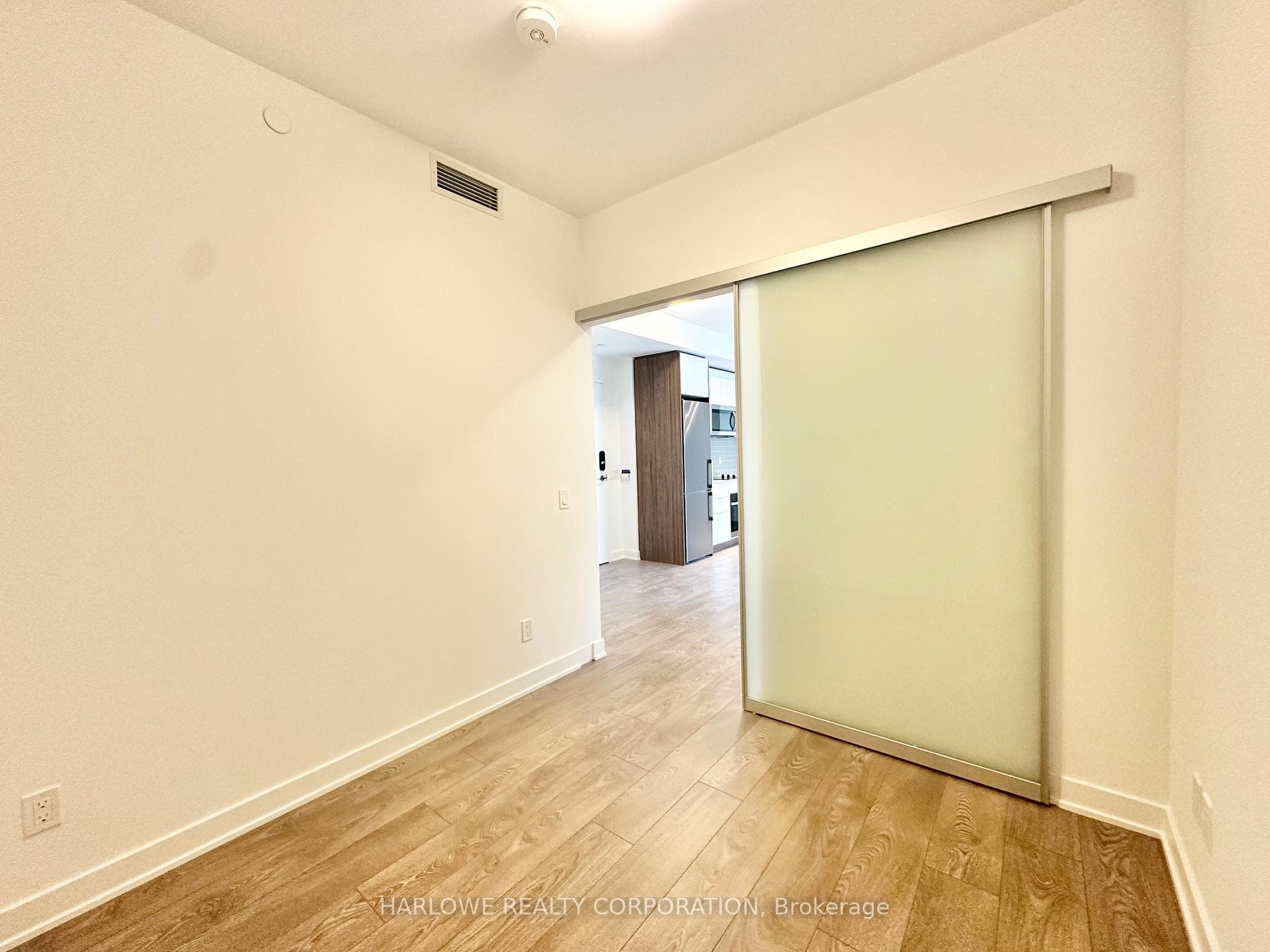 543 Richmond Street Unit 1412 photo 8