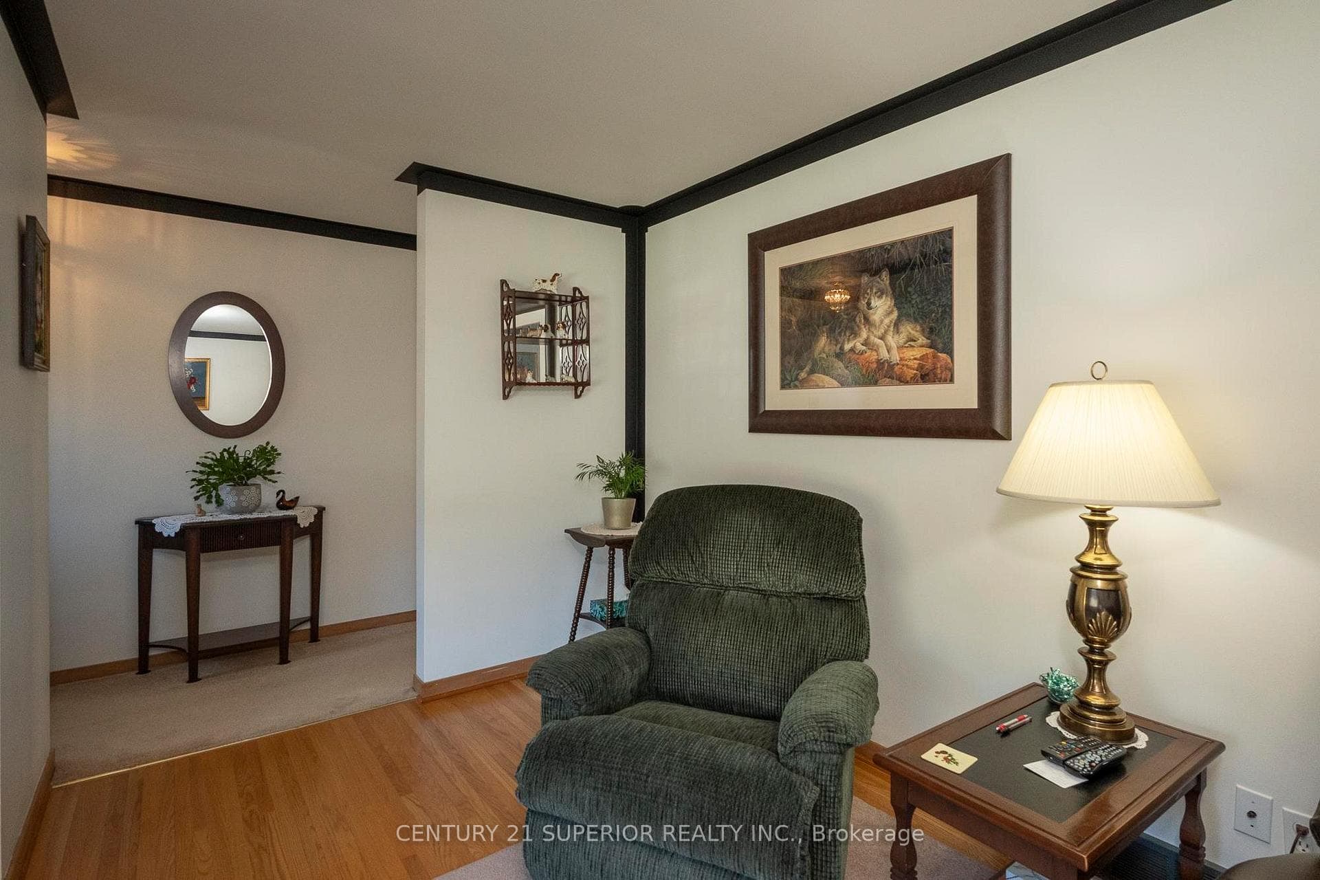 105 Hinton Ave photo 5
