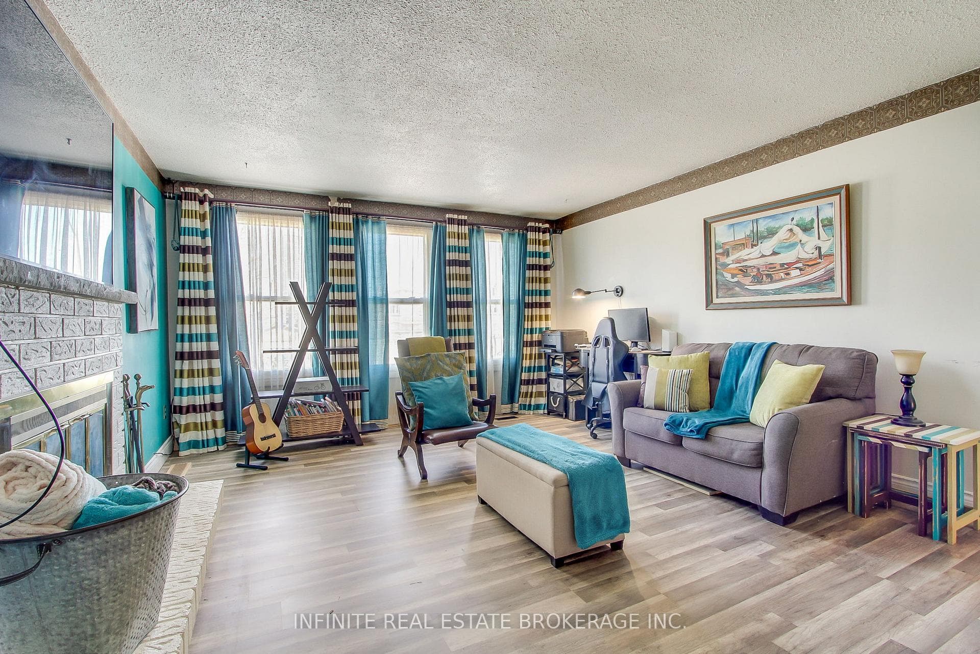 765 Queensbridge Drive photo 20