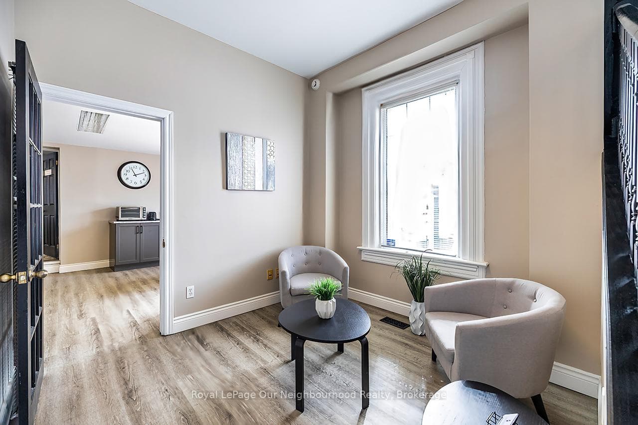 71 Albert Street photo 11