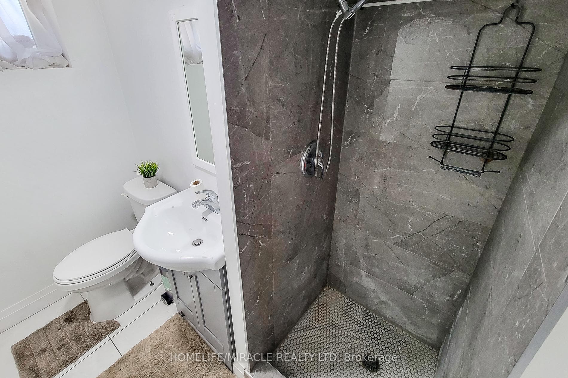 12 Maitland Avenue photo 46