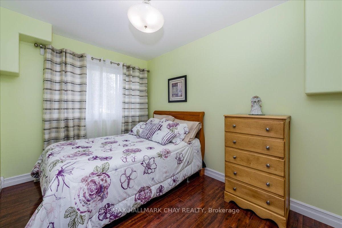 233 Bayshore Road photo 22