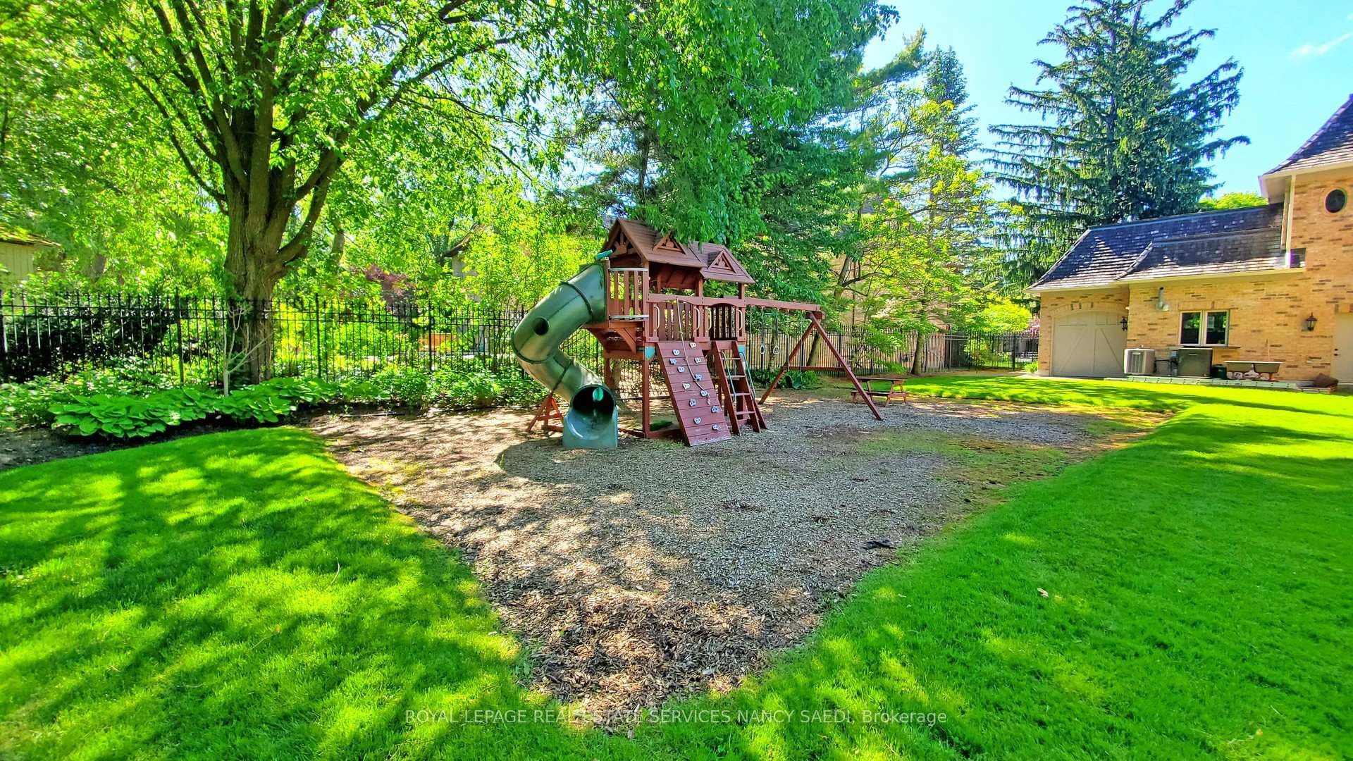 9 Fifeshire Road photo 47