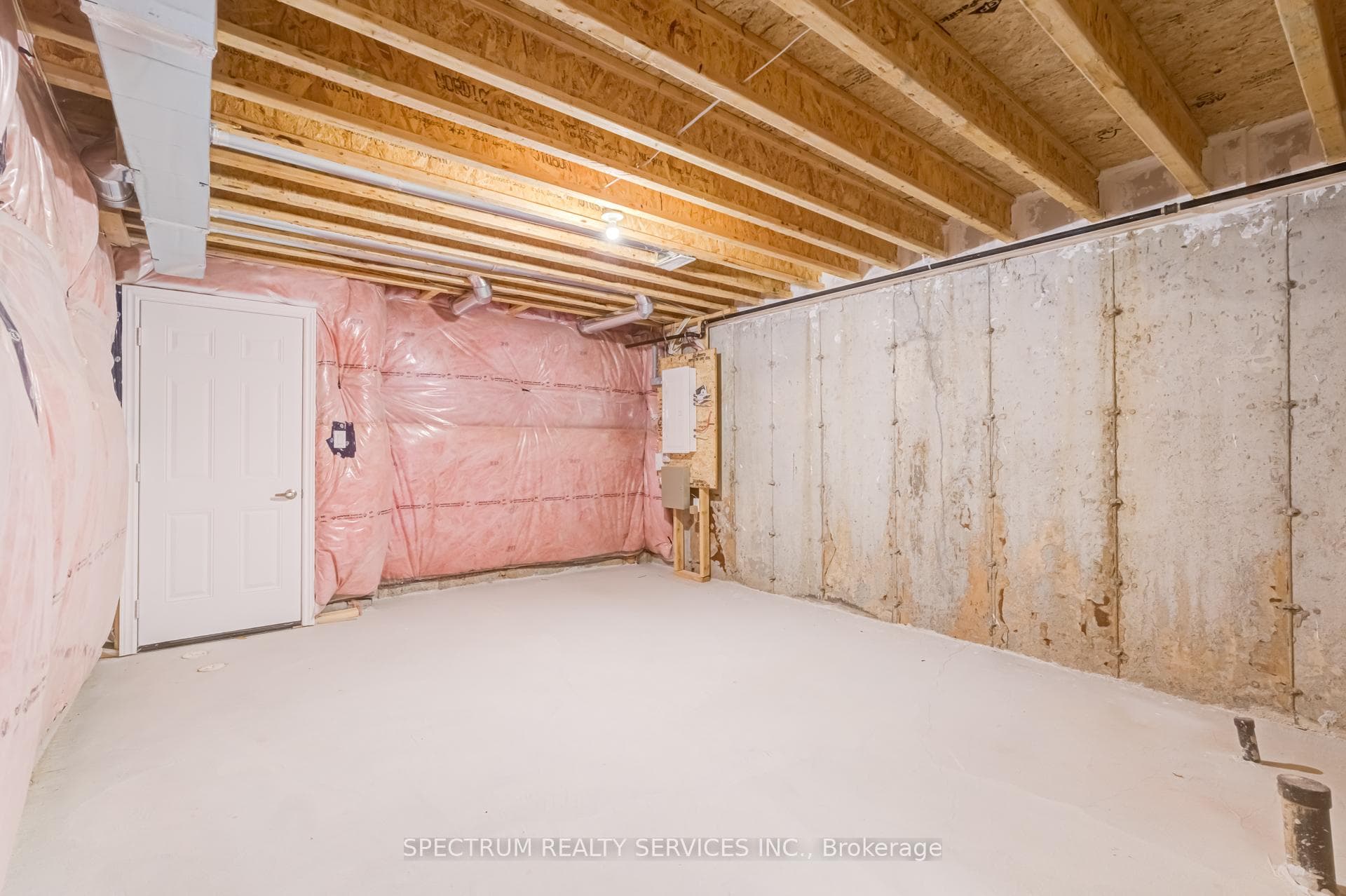 77 Muzzo Drive photo 43