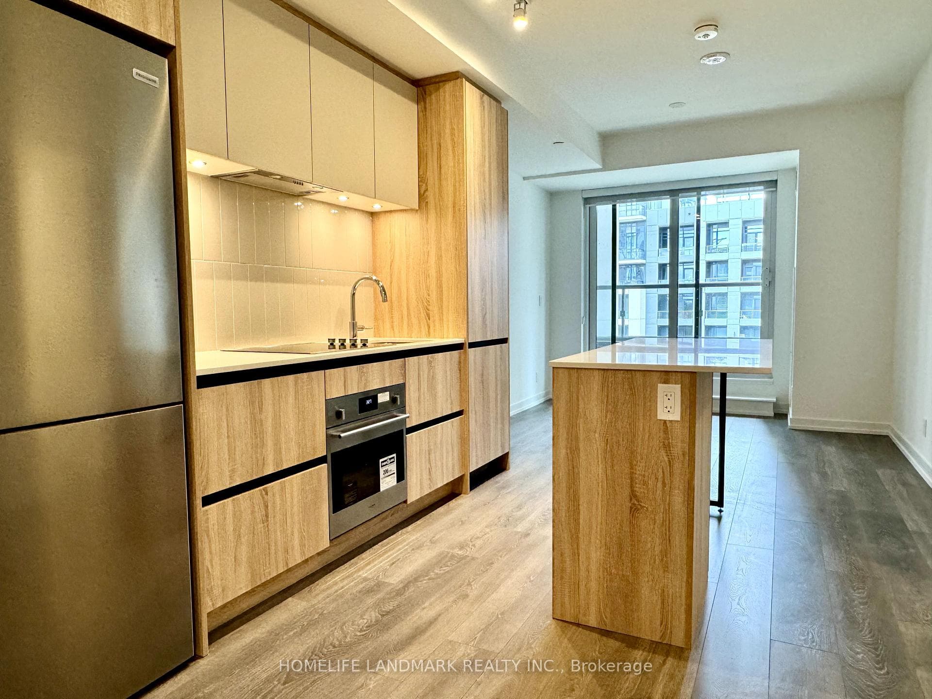 8 Beverley Glen Boulevard Unit 436 photo 1