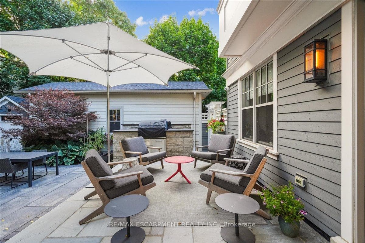 534 Emerald Street photo 43