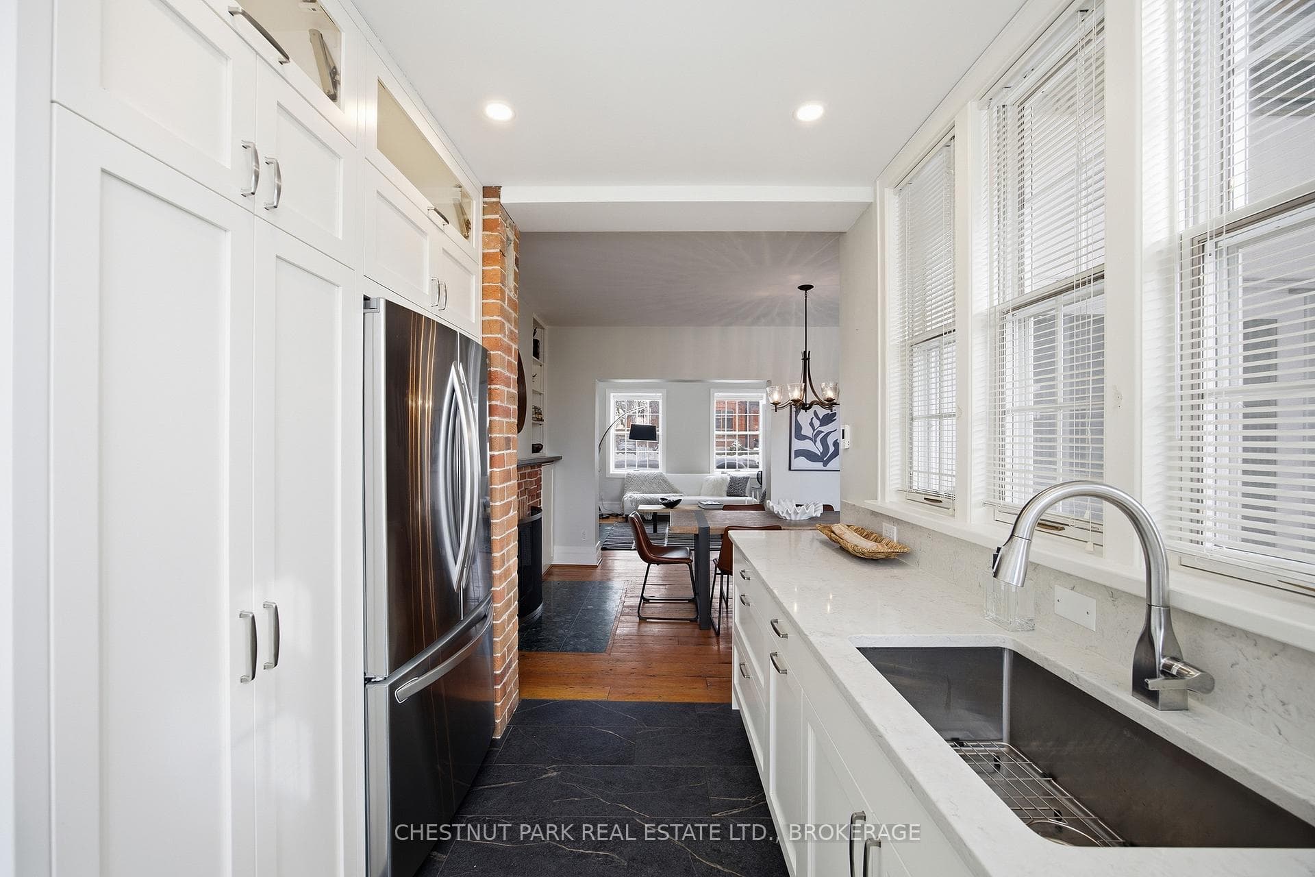 116 William Street photo 16