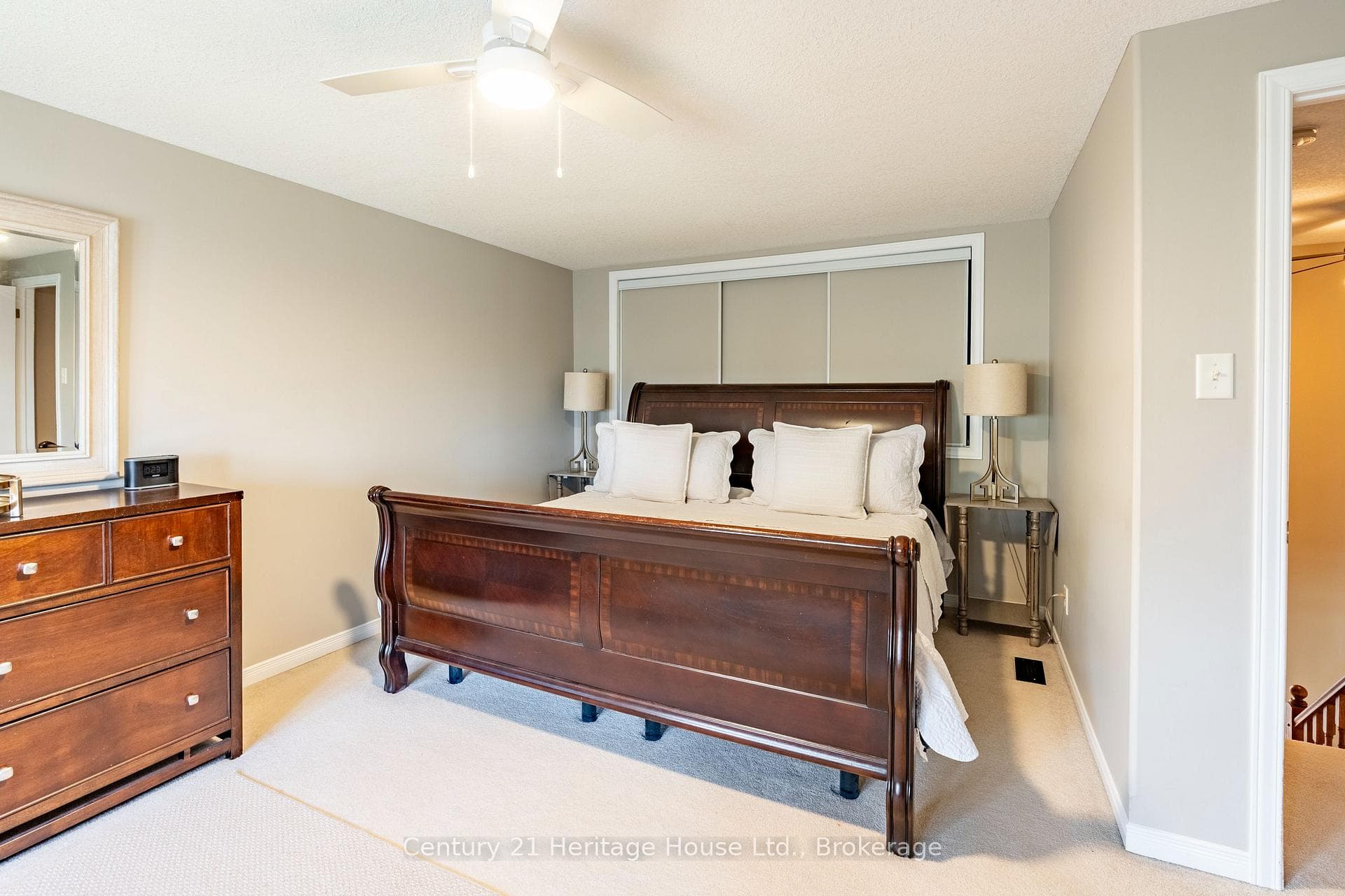460 WOOLWICH Street Unit 6 photo 17