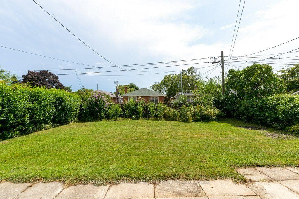 17 Risdon Court photo 28