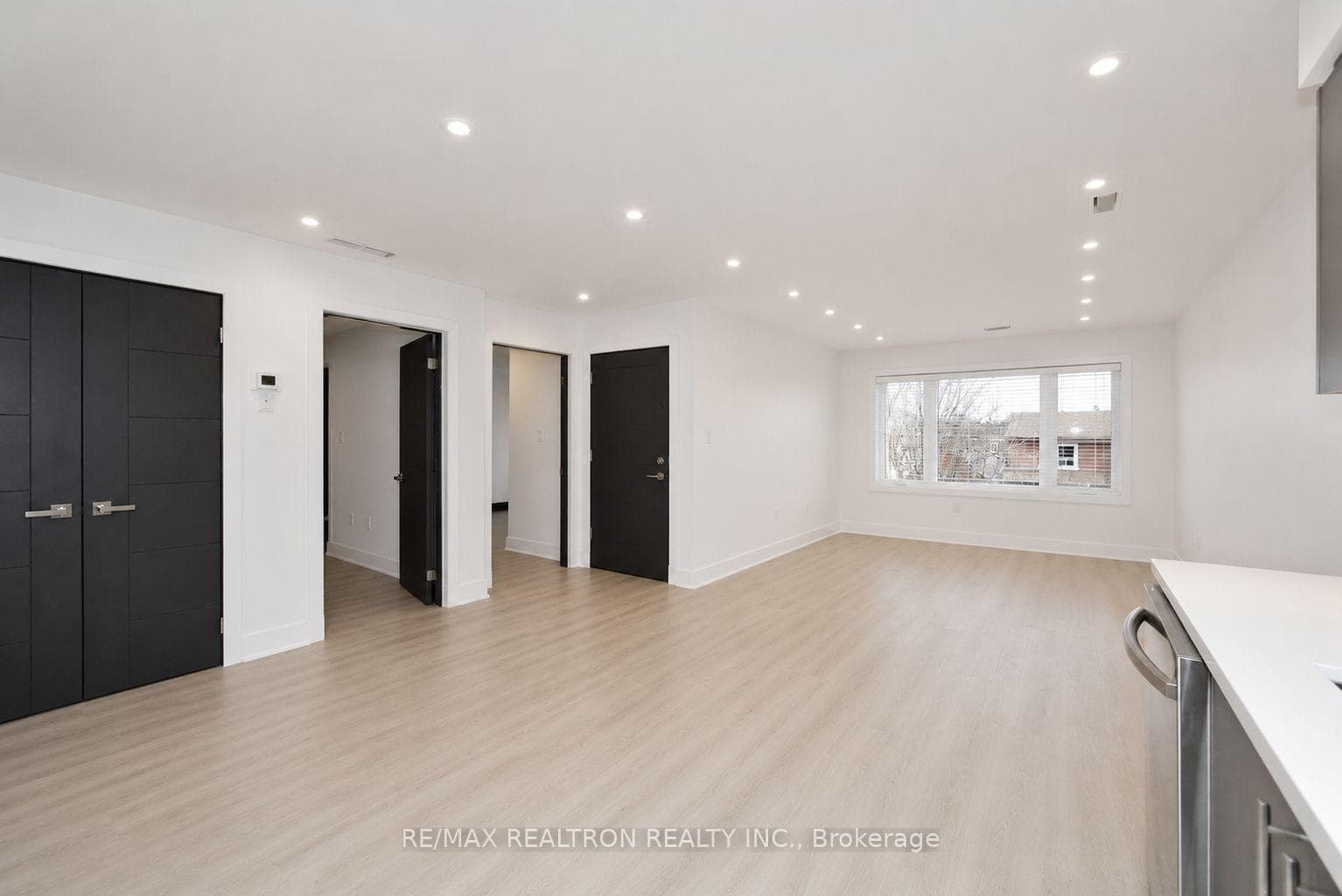 230 Boon Avenue Unit 5 photo 7
