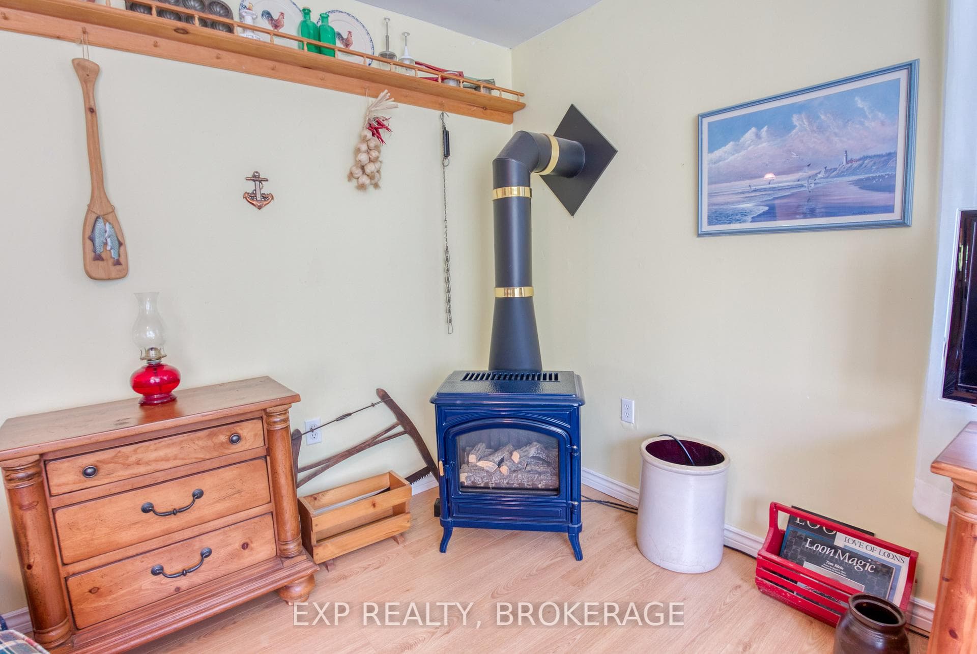 1036 Lakeshore Road photo 16
