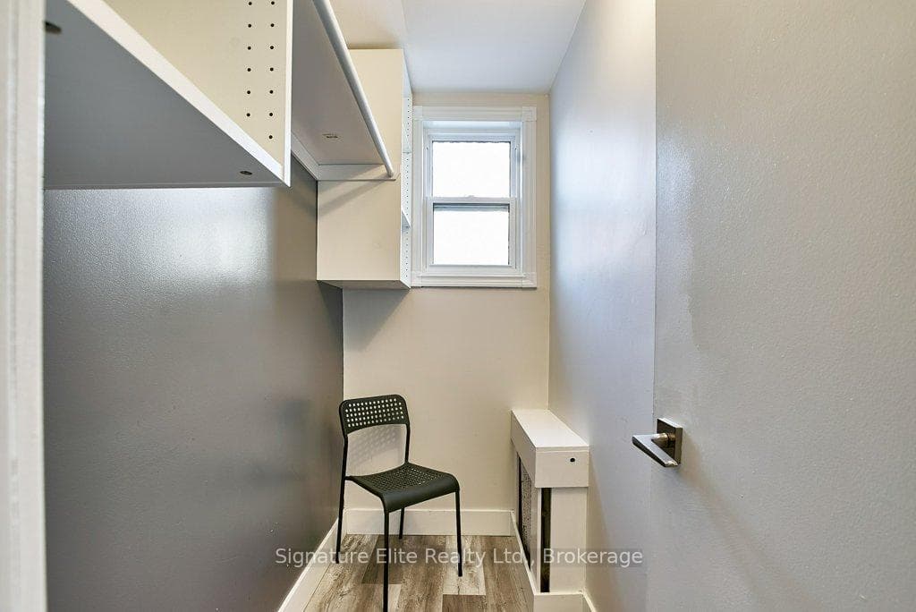 112 Alder Crescent Unit 102 photo 13