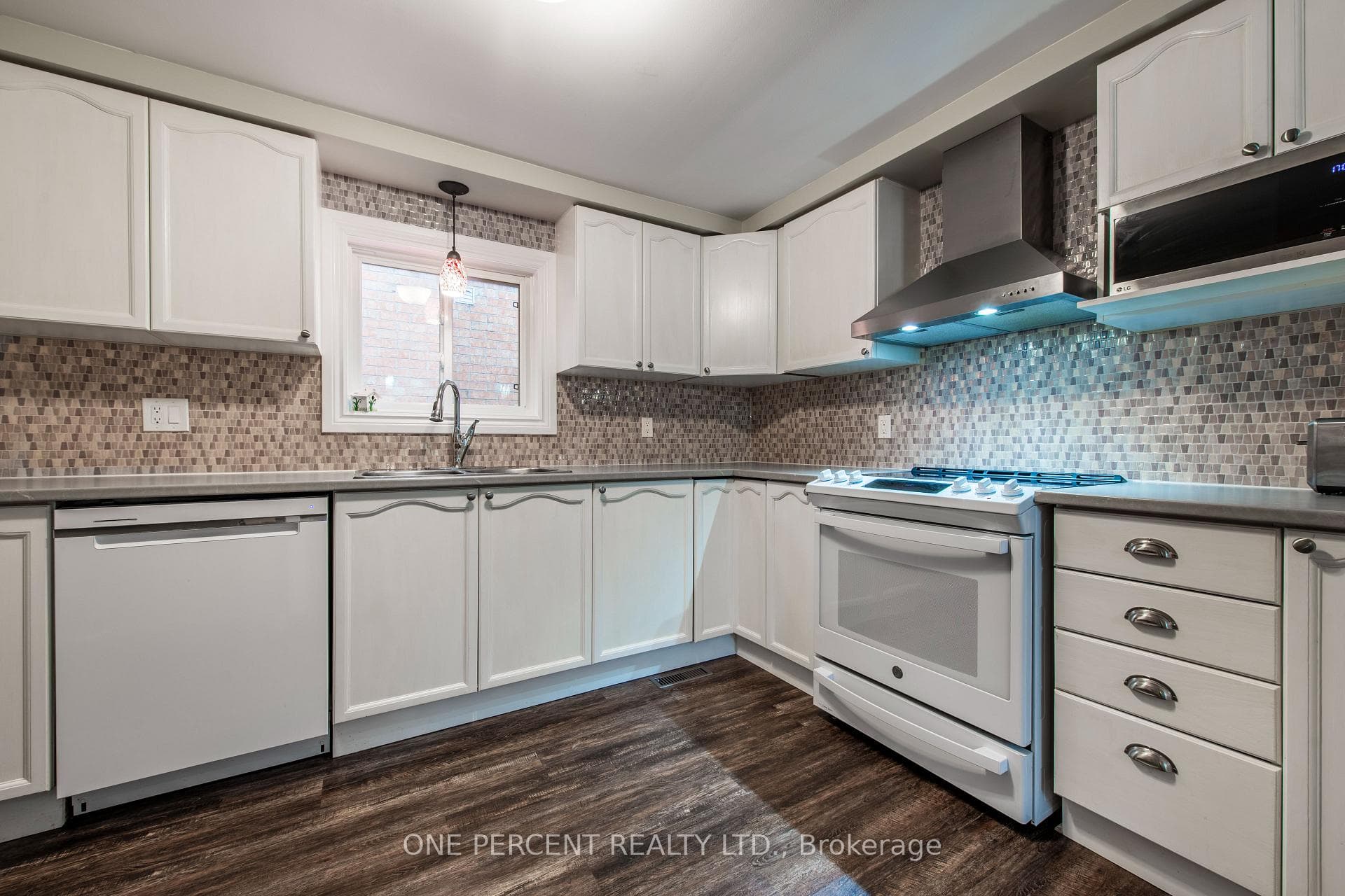 66 Amelia Street photo 10