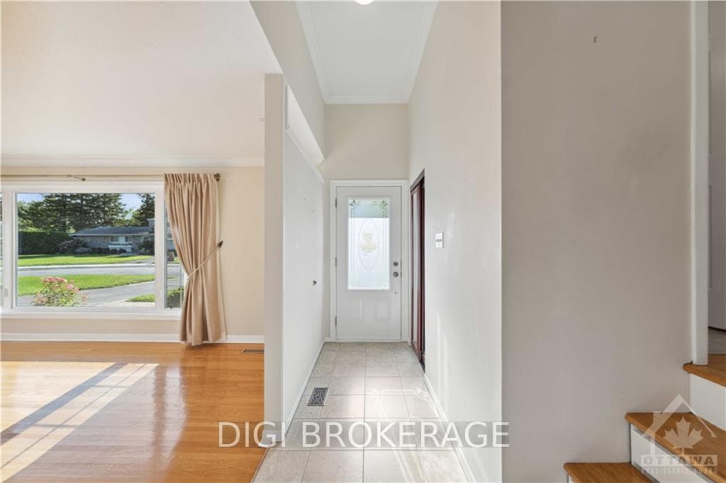 44 LEEMING Drive photo 5