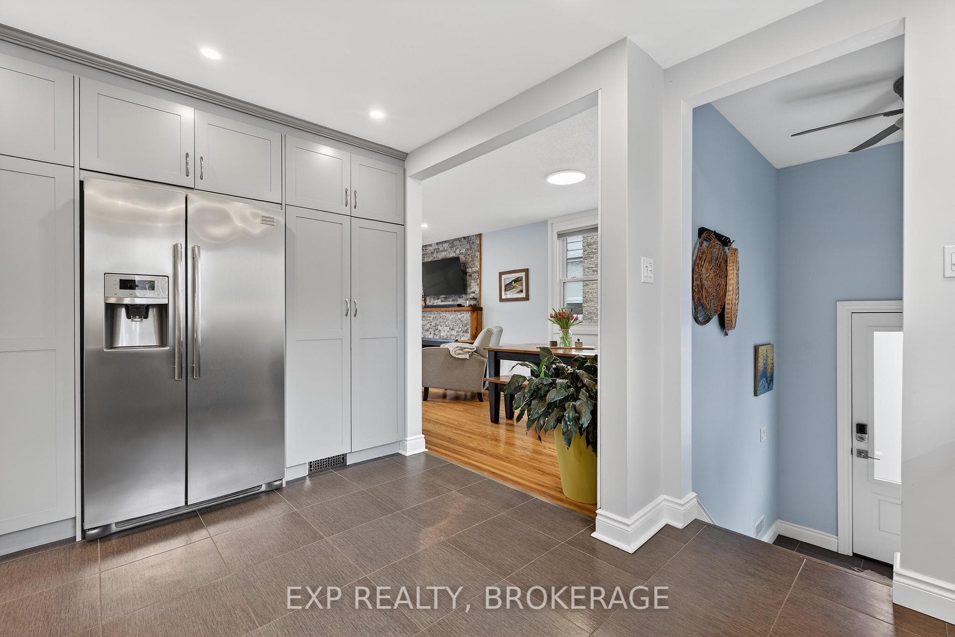 9 STORMONT Avenue photo 13