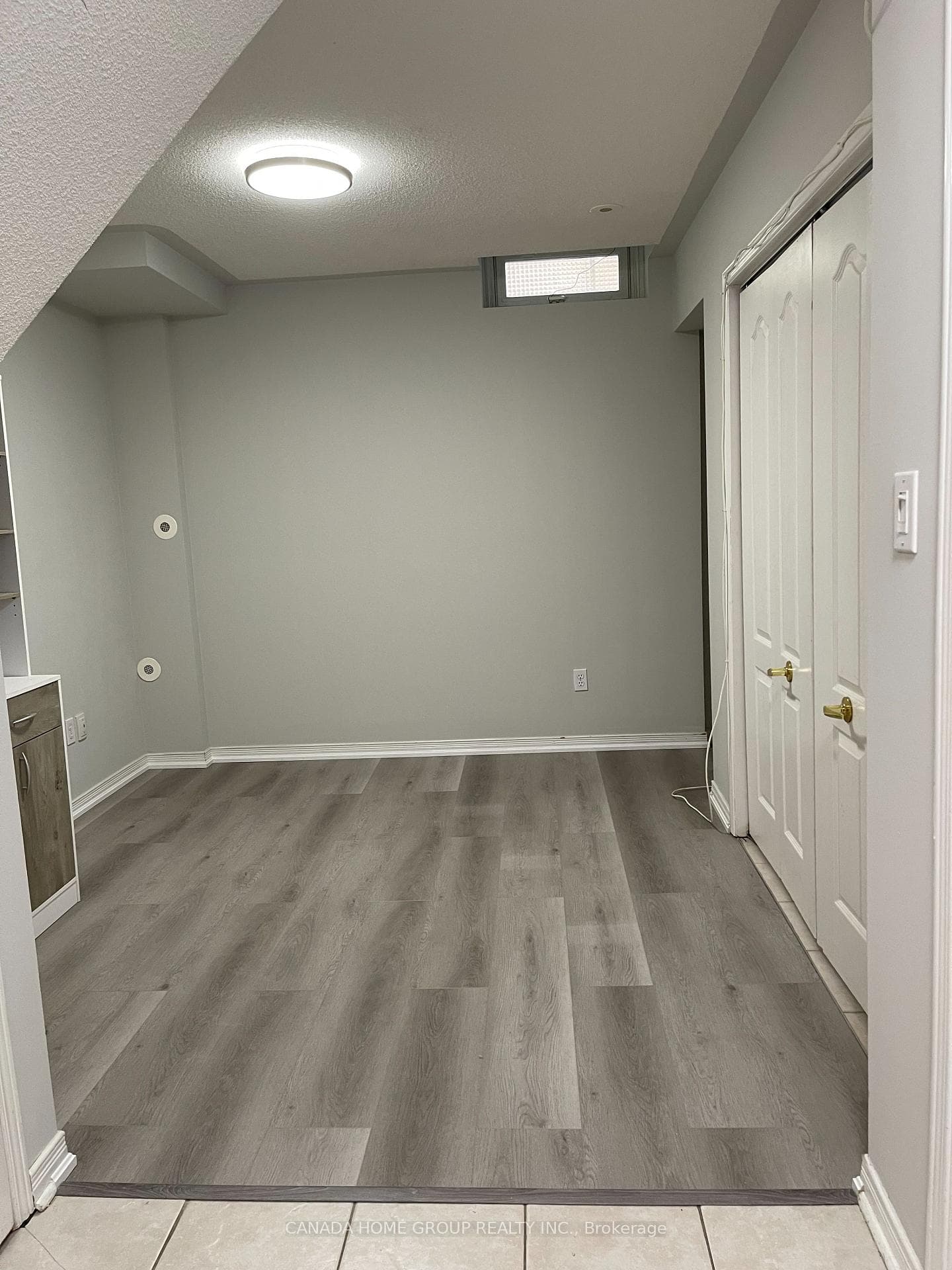 435 Hensall Circle Unit 43 photo 15
