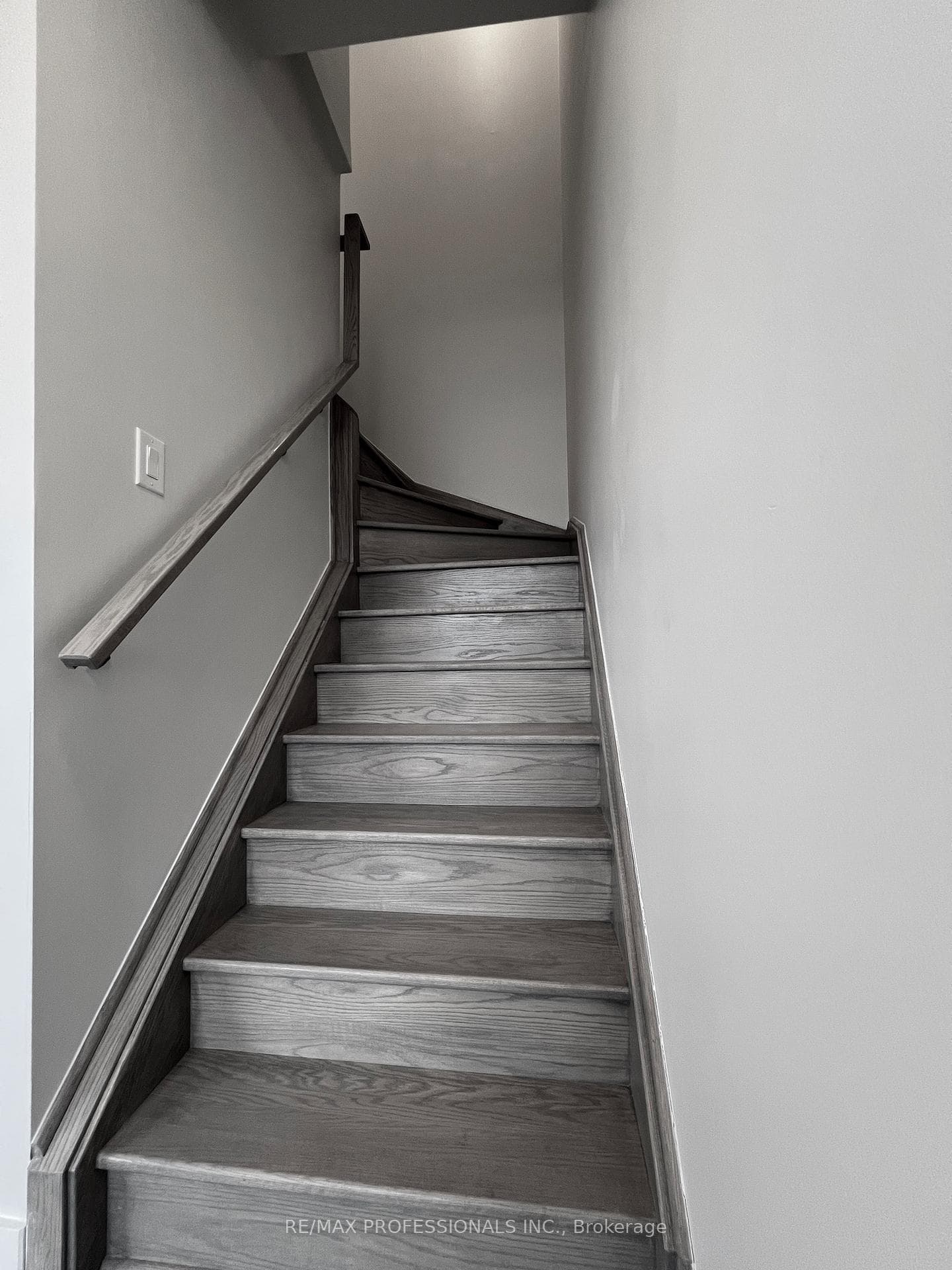 62 Dixfield Drive Unit 116 photo 9