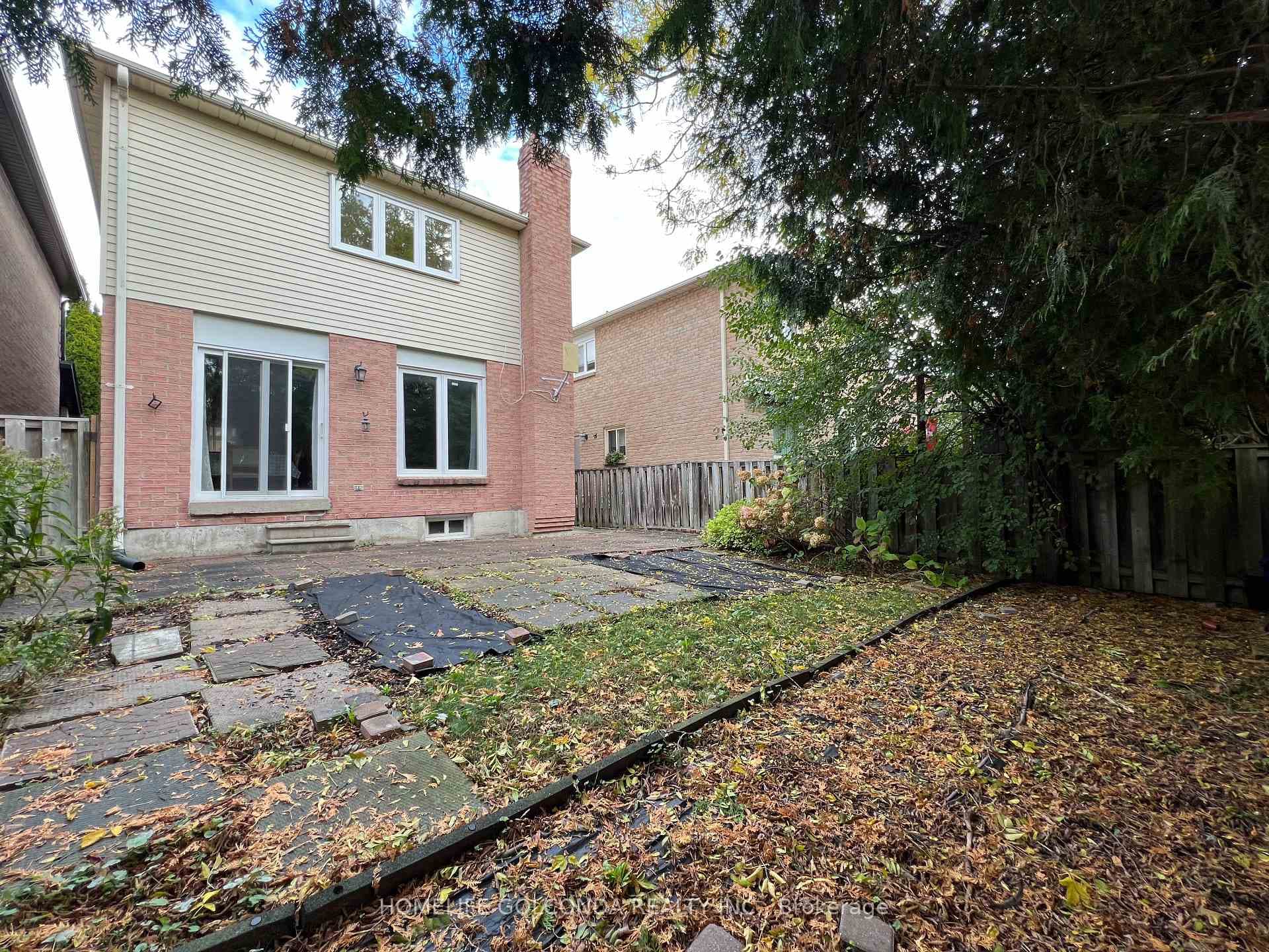 172 Stephenson Crescent photo 29