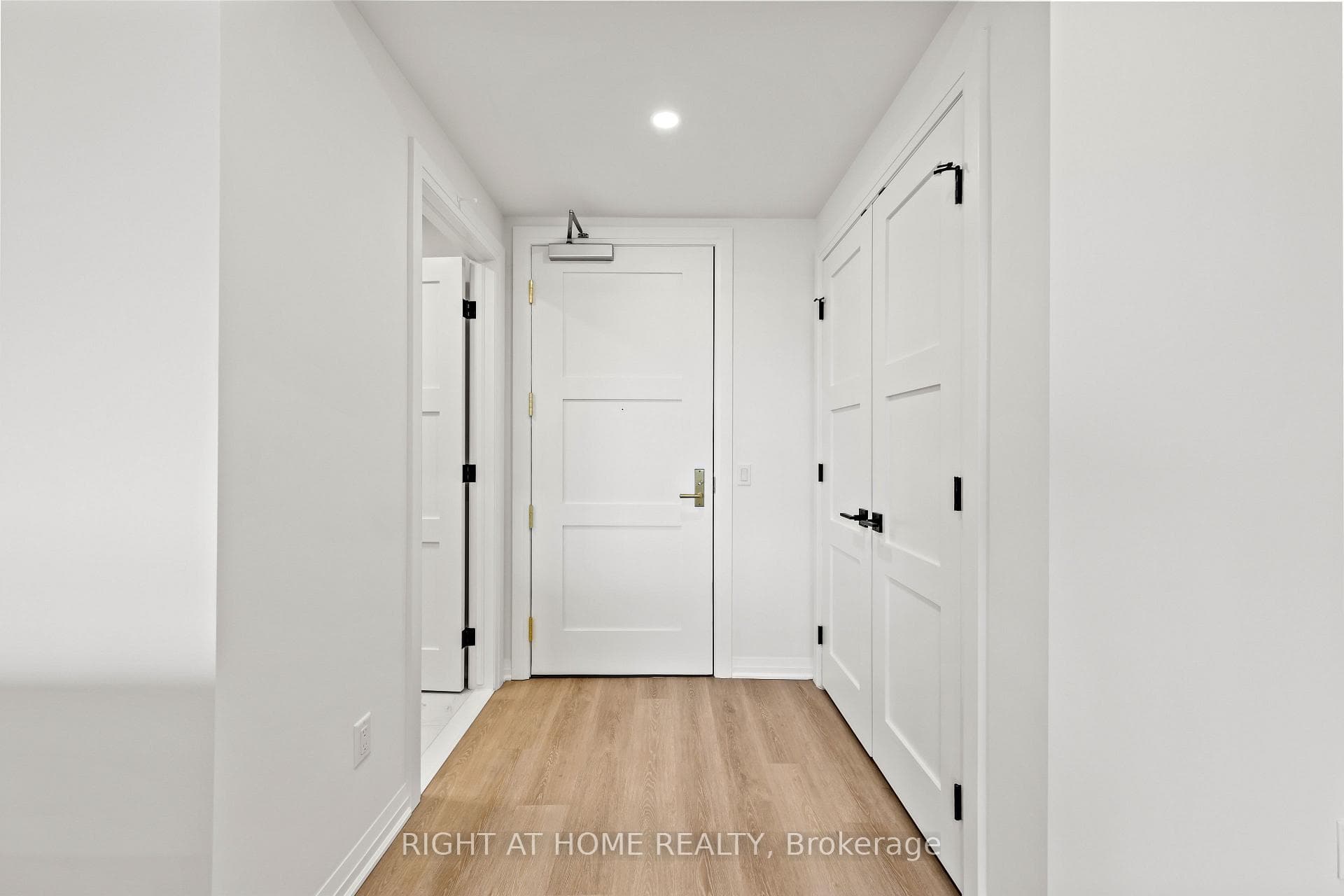 6523 Wellington Rd 7 N/A Unit 204 photo 2