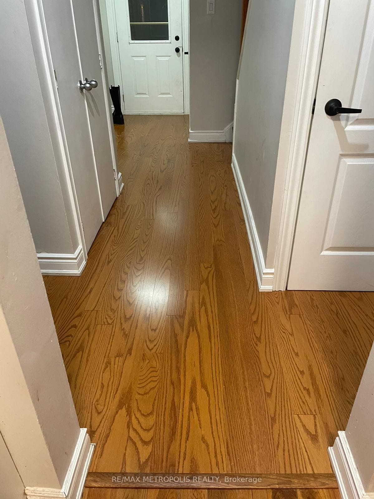 97 Royal Salisbury Way photo 3