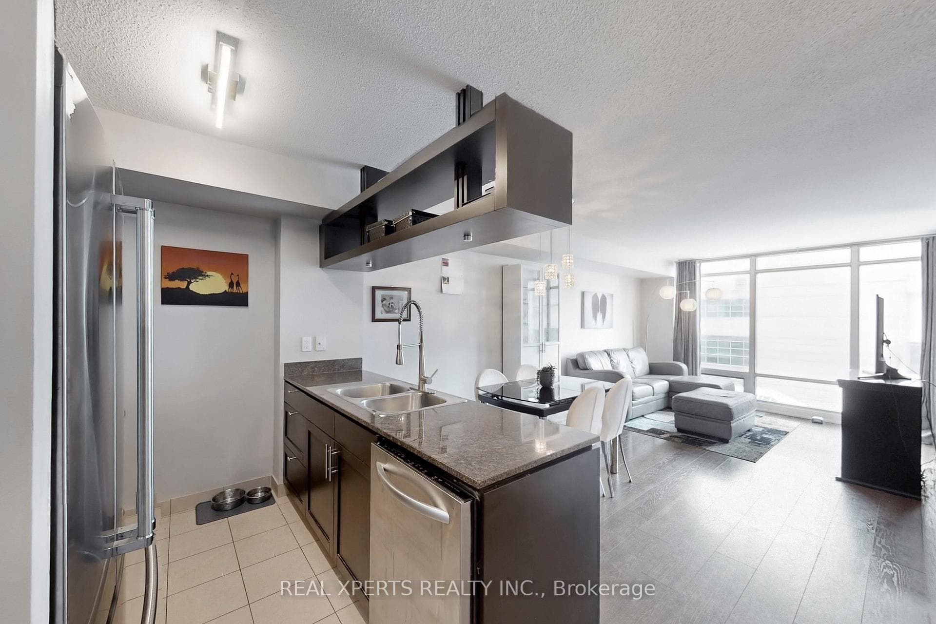 81 Navy Wharf Court Unit 901 photo 5