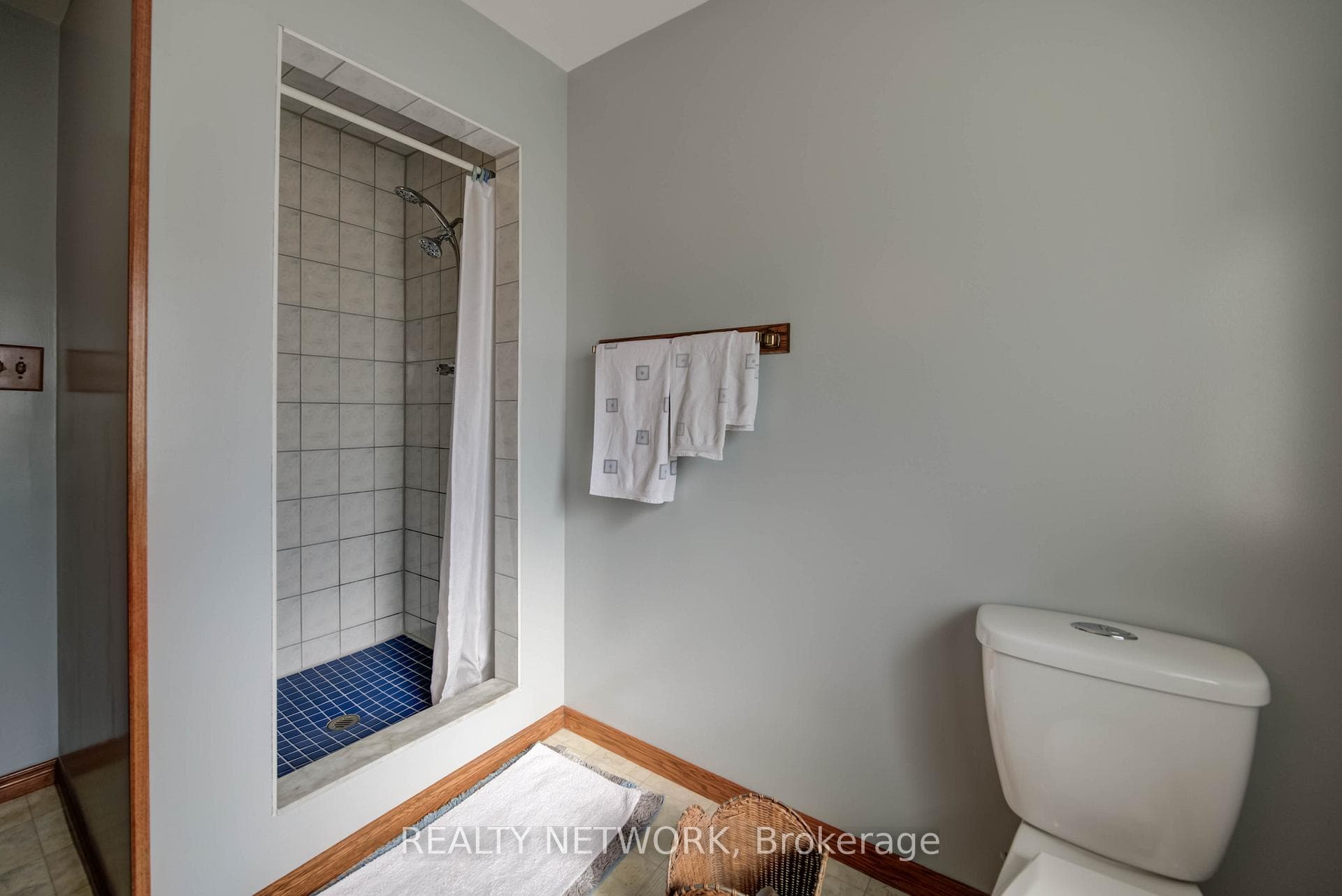 45 Selkirk Avenue photo 17